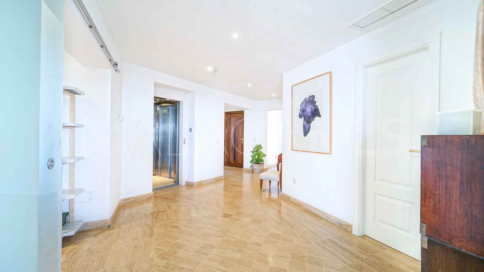 For sale penthouse in Rio Real with 3 bedrooms