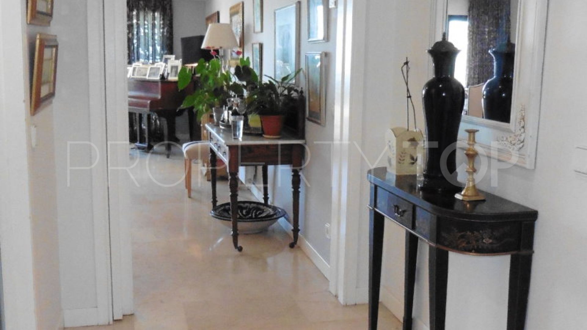 5 bedrooms ground floor apartment in Paseo del Río for sale