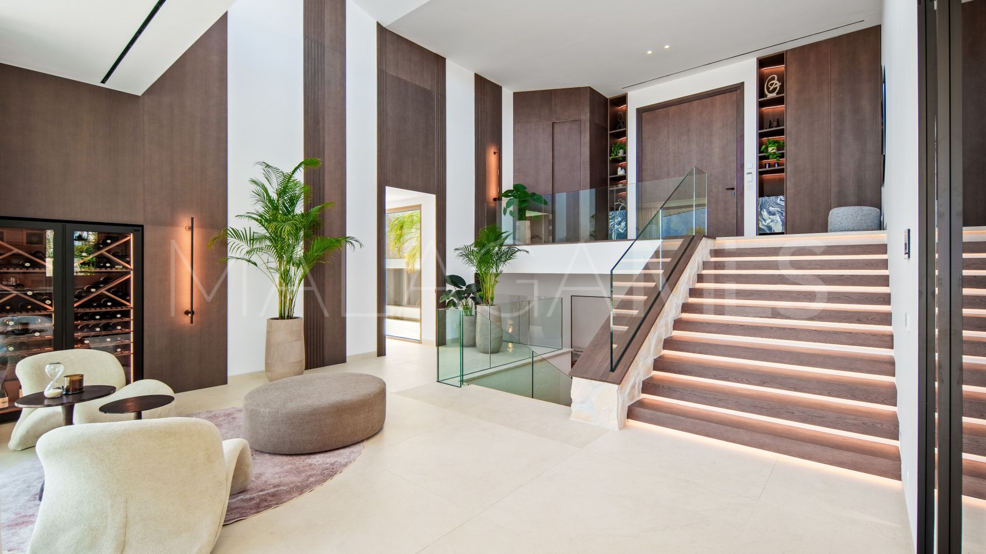 Buy Aloha 5 bedrooms villa