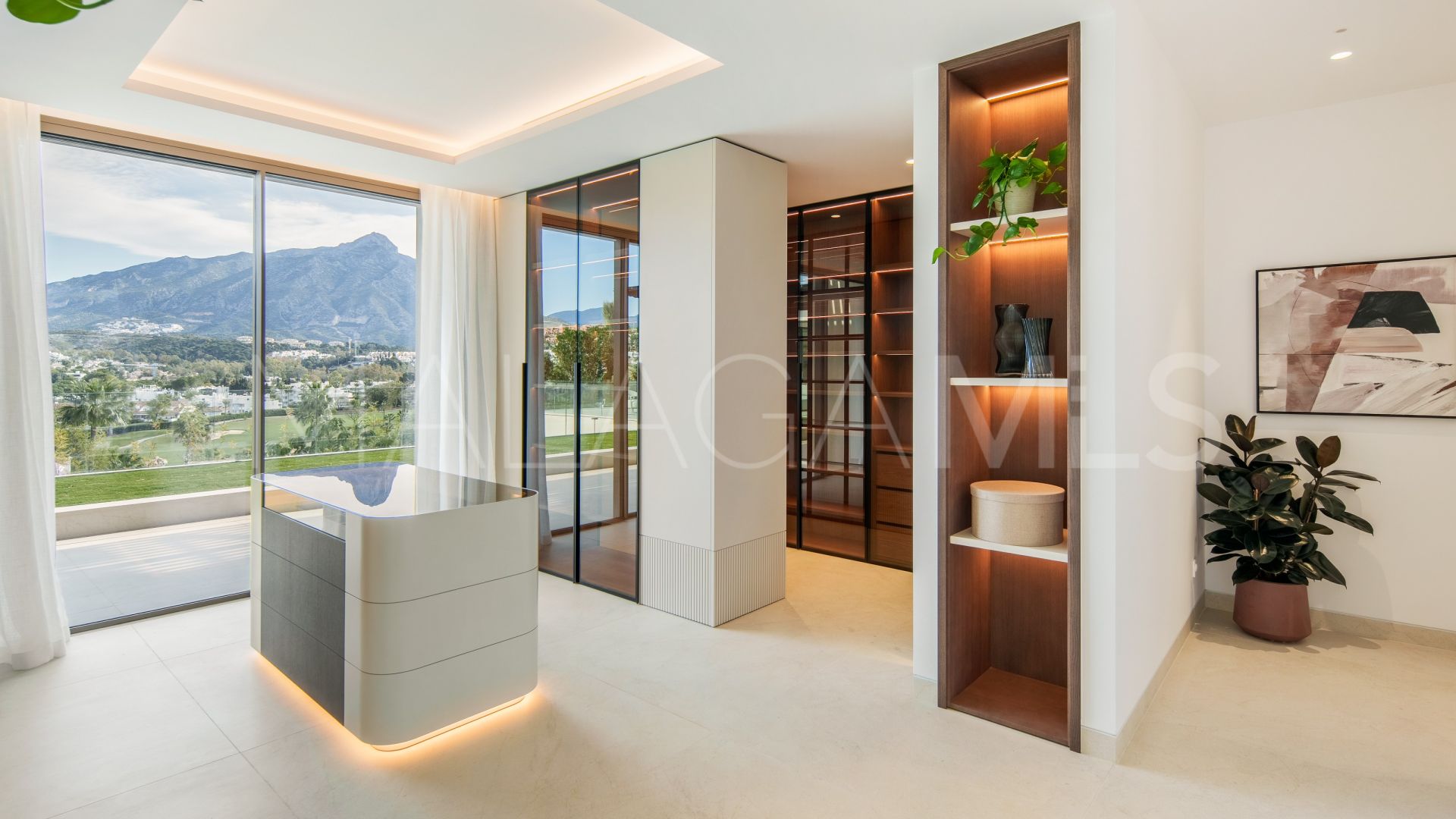 Buy Aloha 5 bedrooms villa