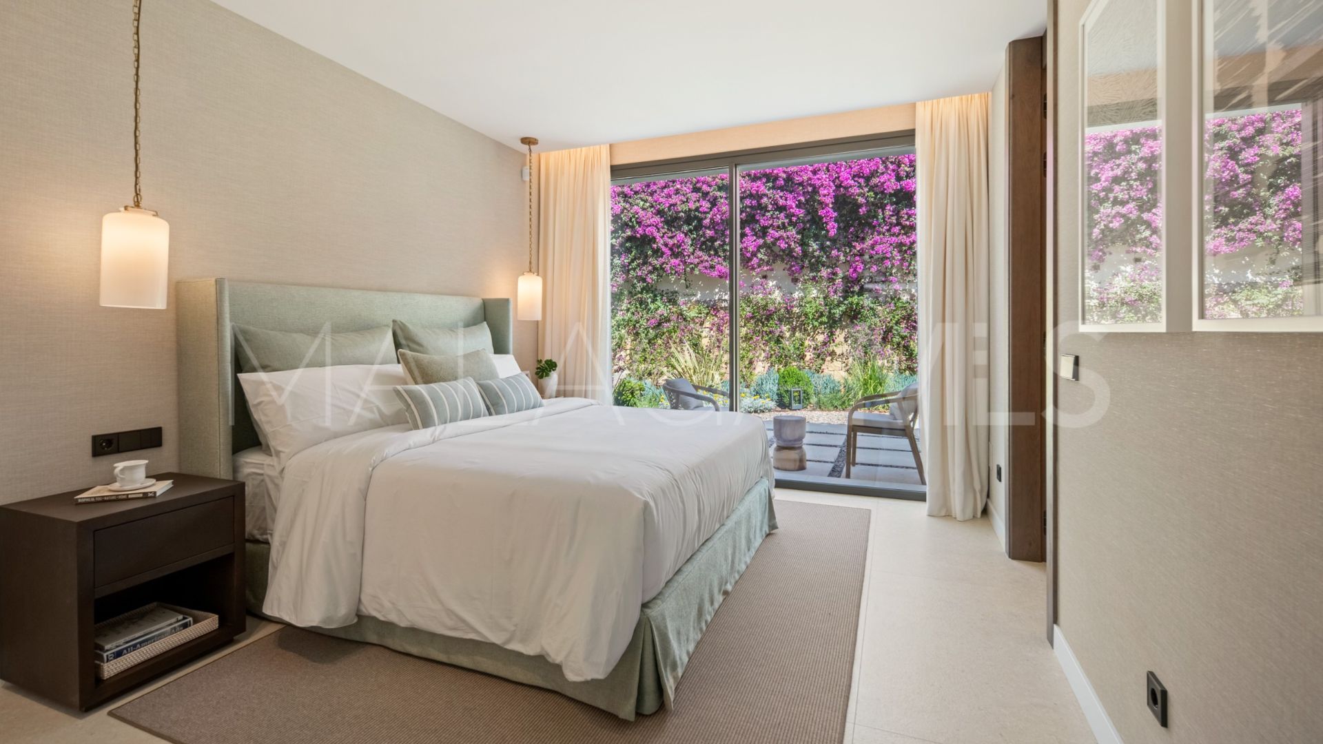 Villa for sale in El Herrojo