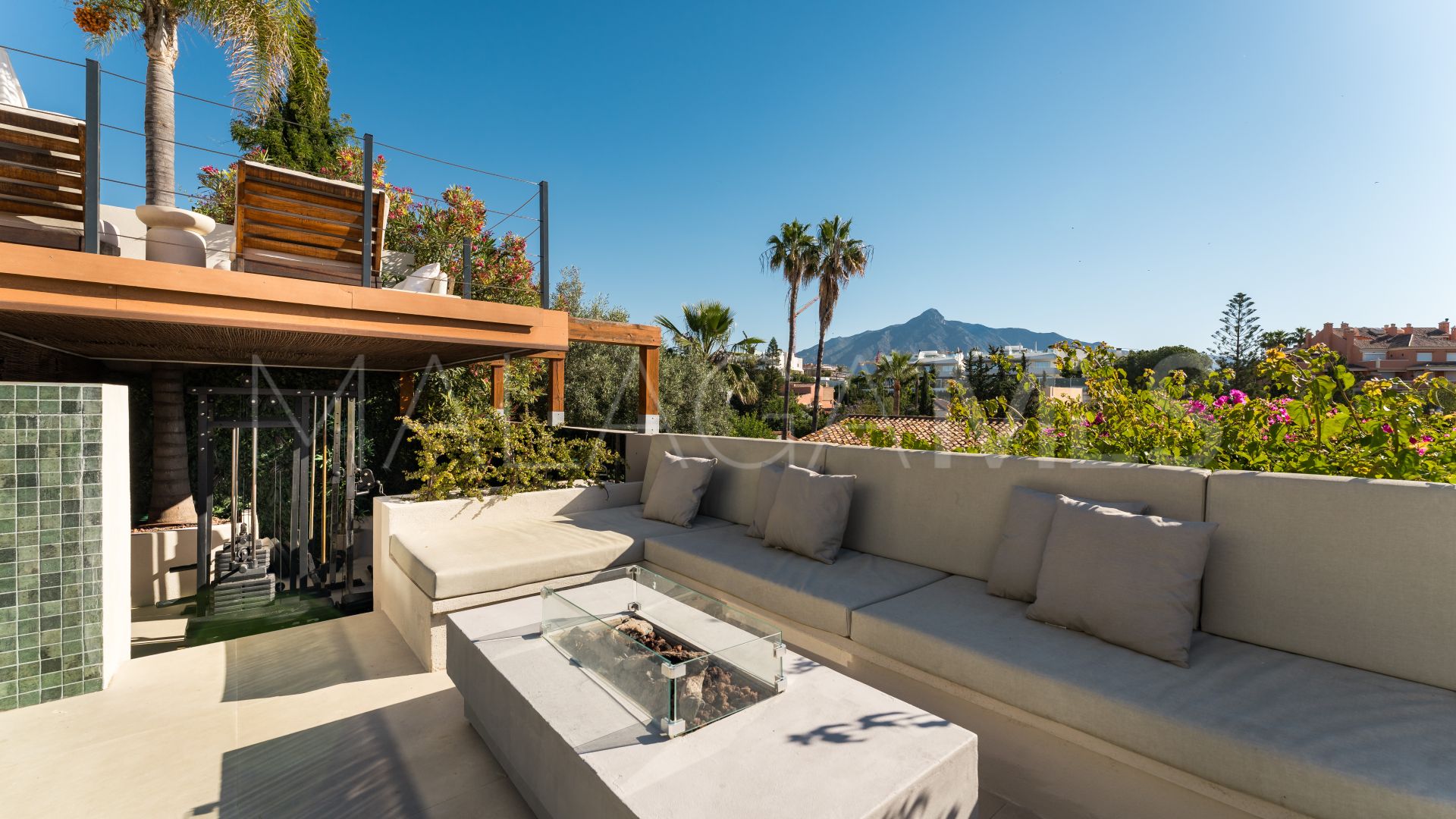 Nueva Andalucia, villa with 5 bedrooms for sale