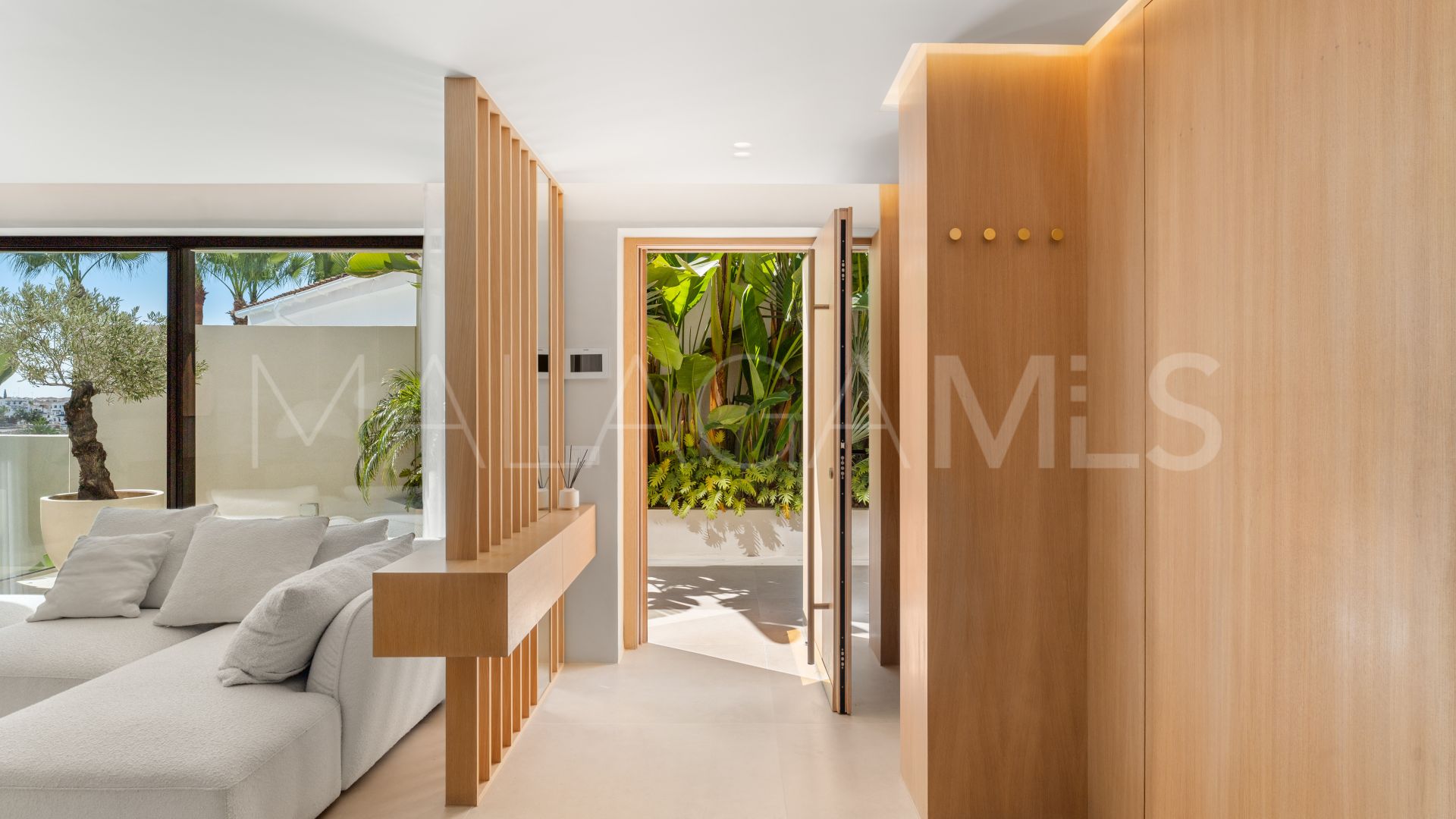 Nueva Andalucia, villa with 5 bedrooms for sale