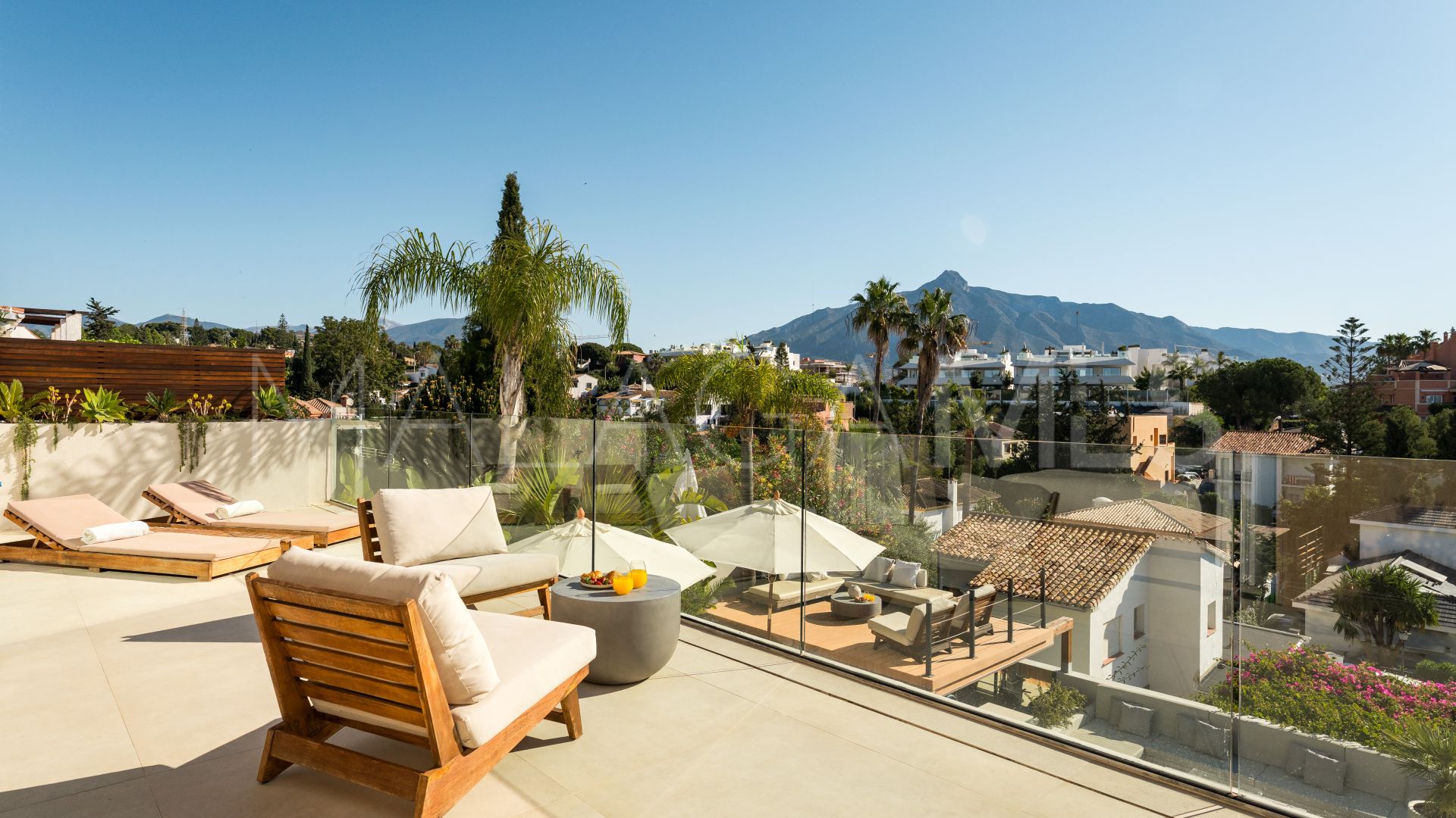 Nueva Andalucia, villa with 5 bedrooms for sale