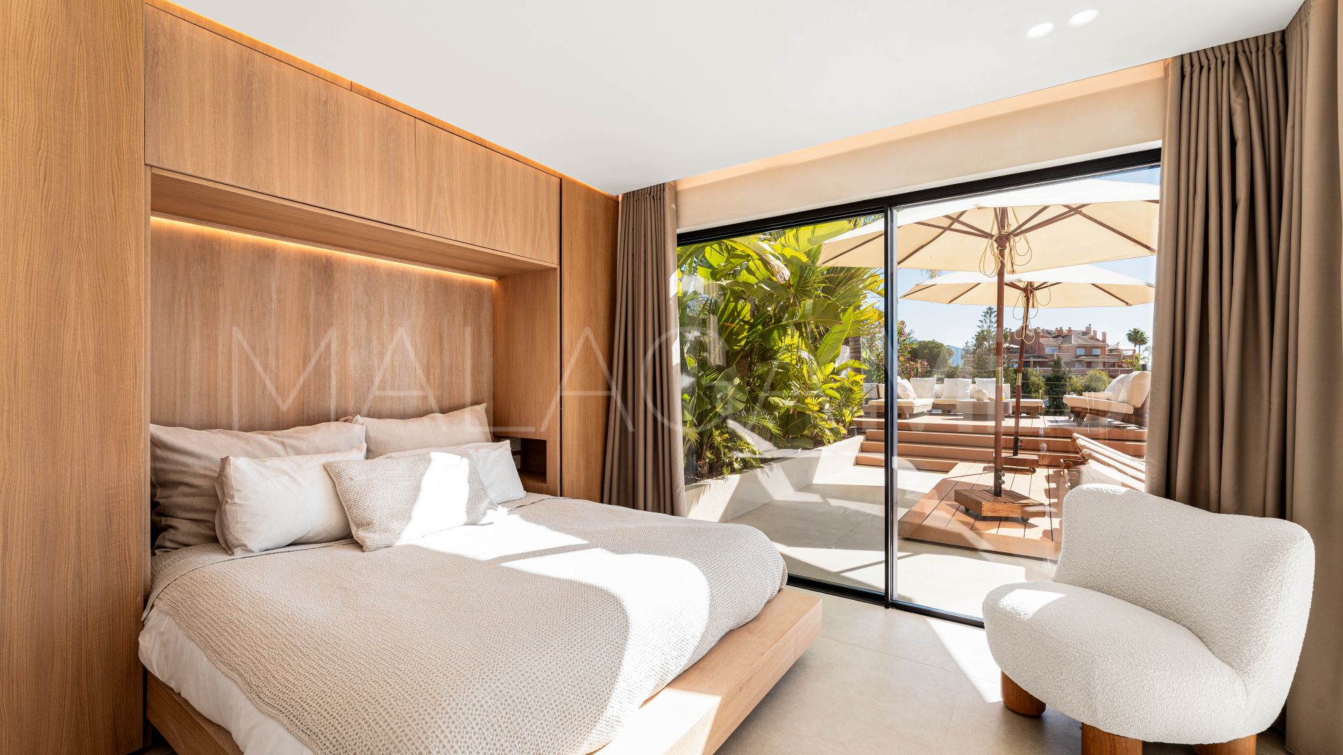 Nueva Andalucia, villa with 5 bedrooms for sale