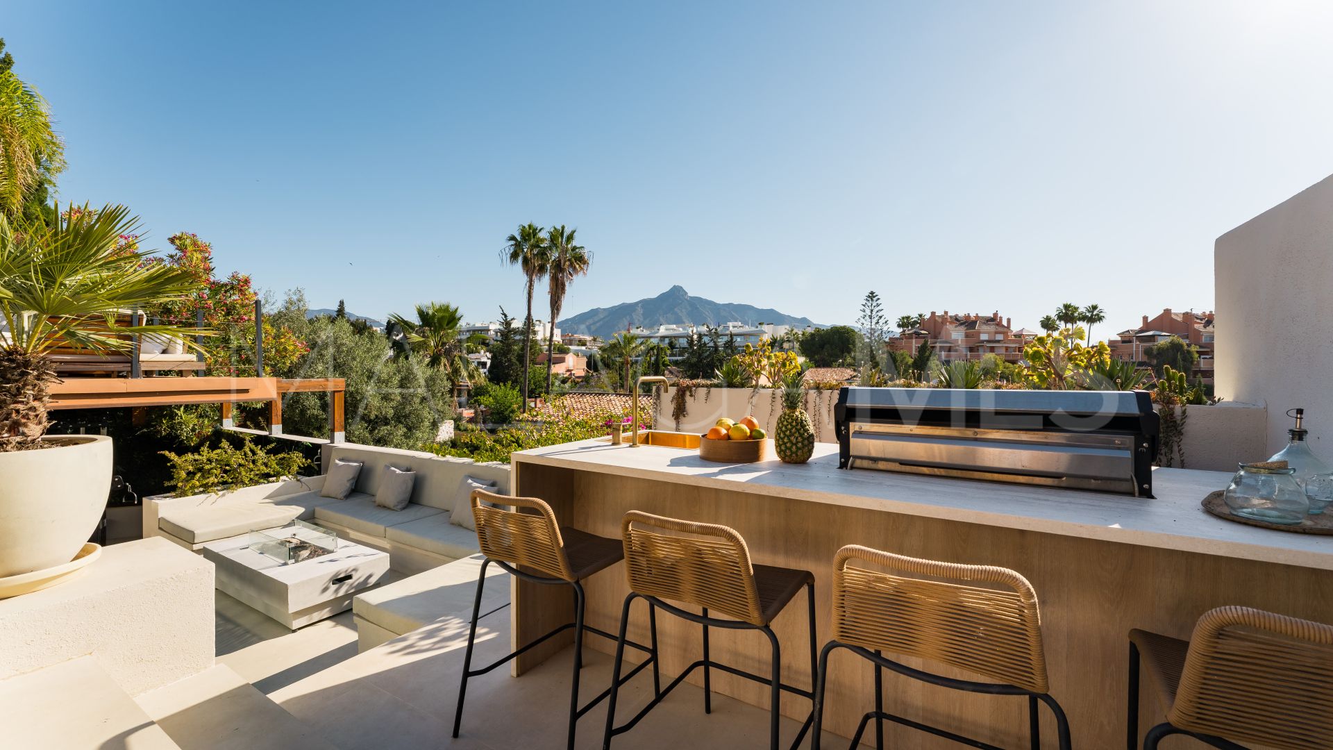 Nueva Andalucia, villa with 5 bedrooms for sale