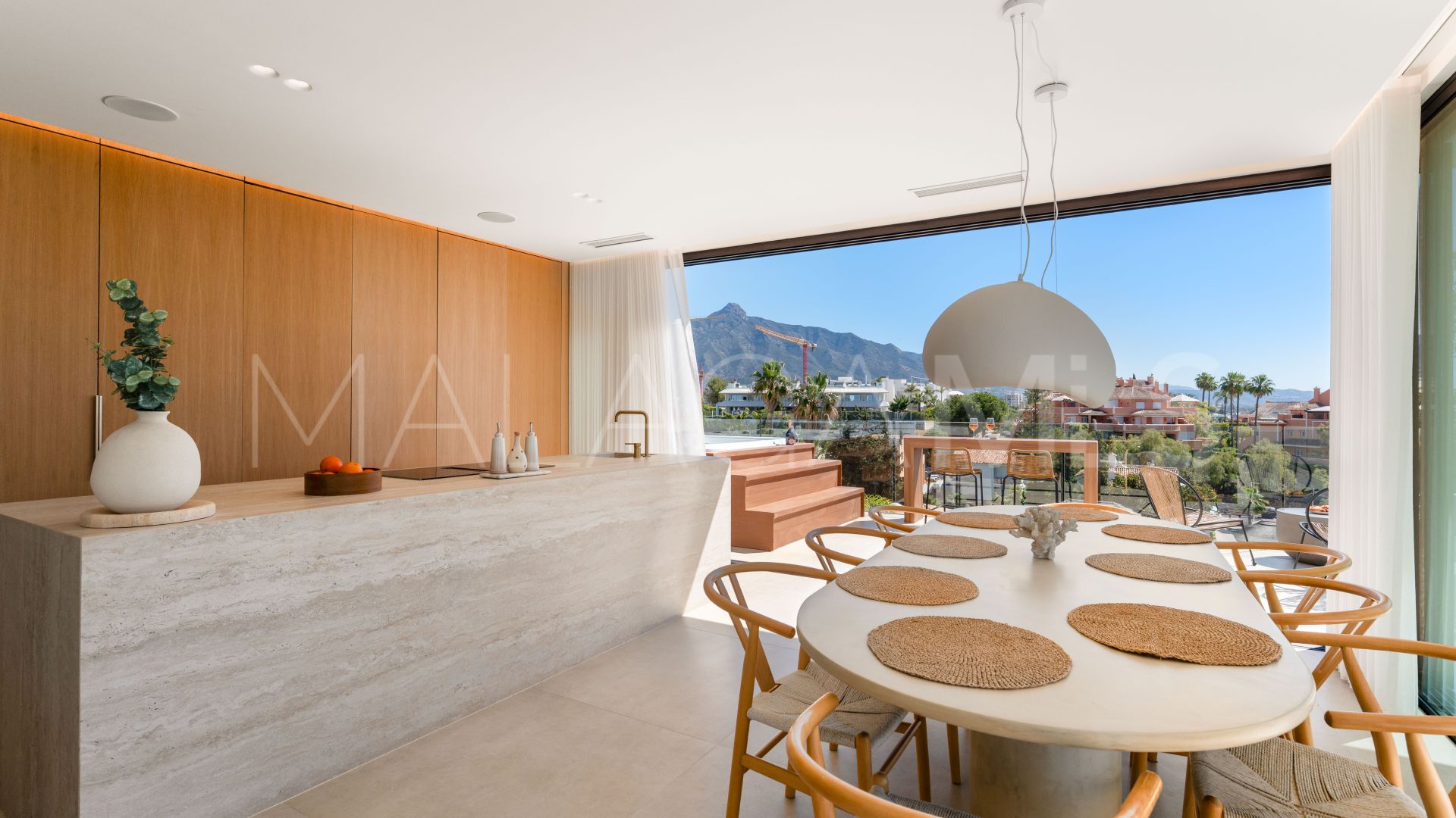 Nueva Andalucia, villa with 5 bedrooms for sale