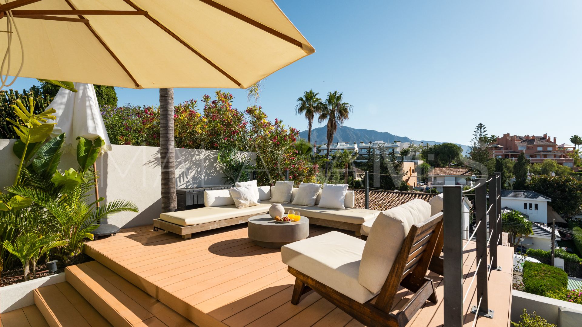 Nueva Andalucia, villa with 5 bedrooms for sale