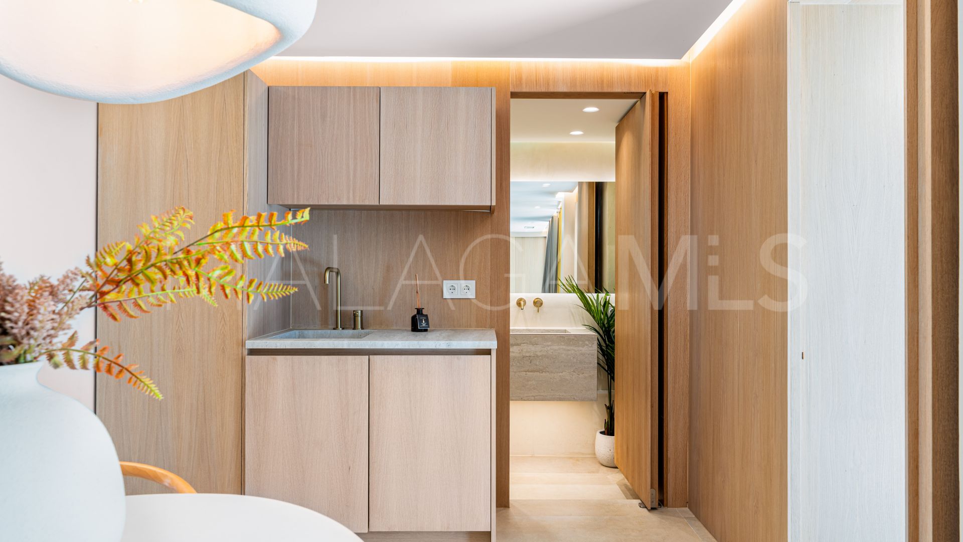Nueva Andalucia, villa with 5 bedrooms for sale