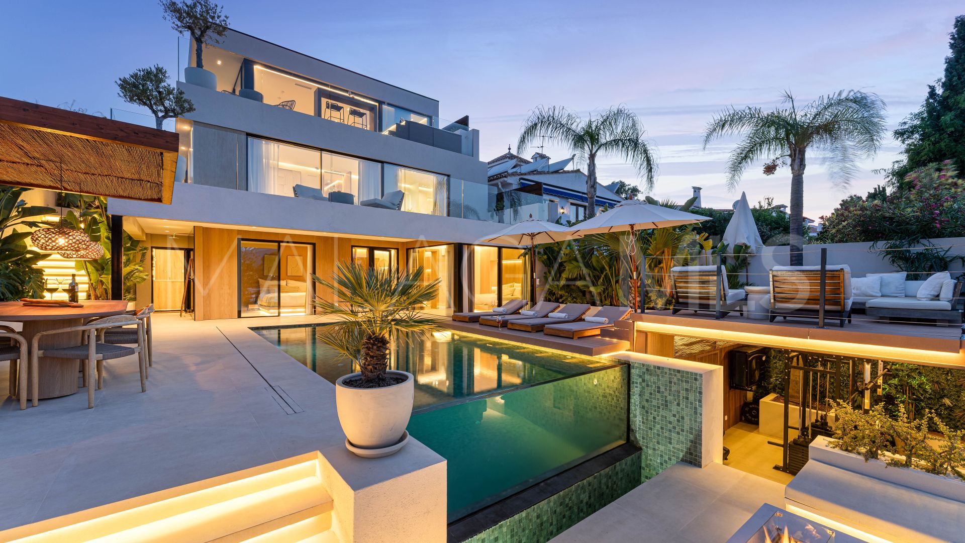 Nueva Andalucia, villa with 5 bedrooms for sale