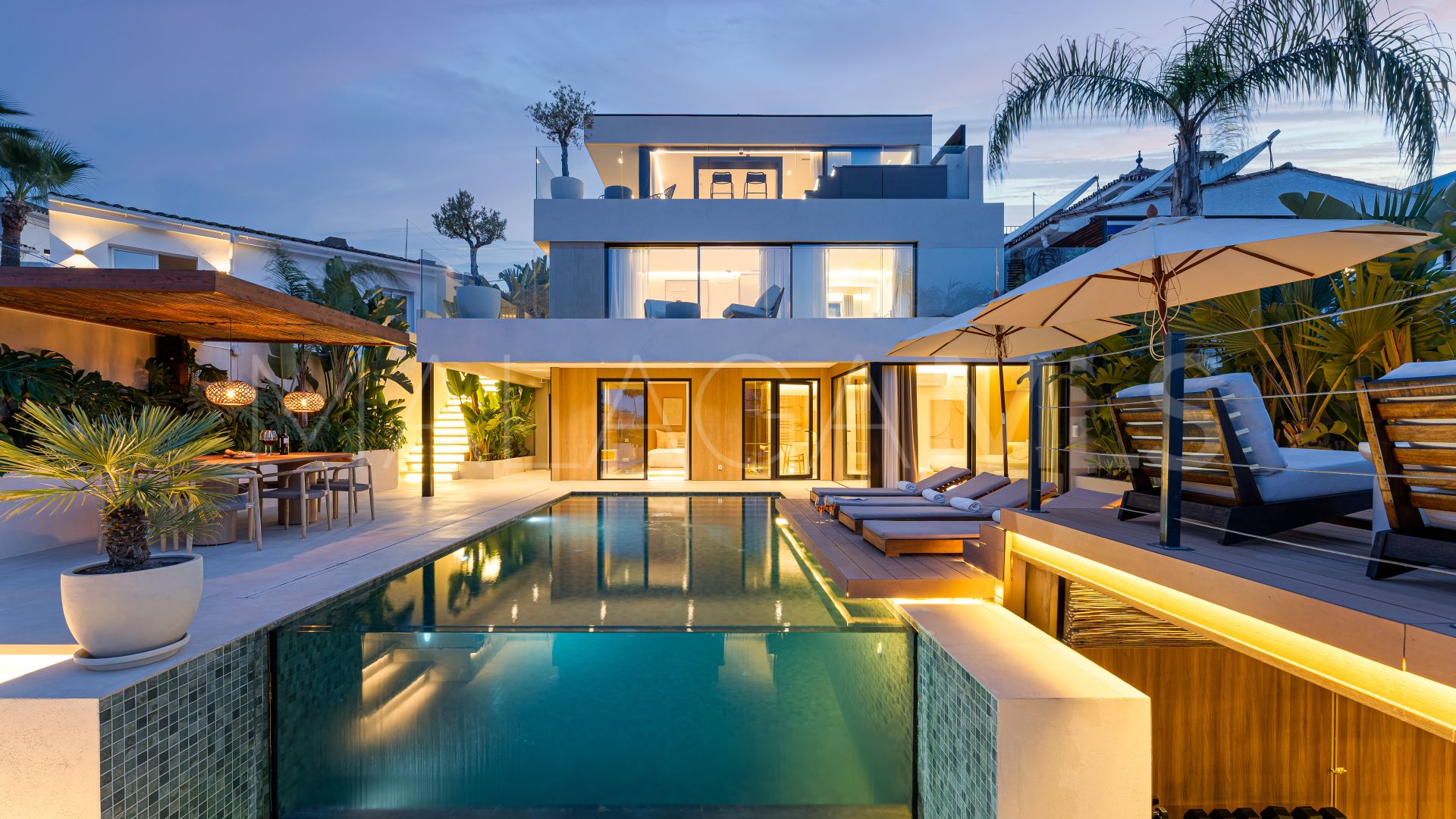 Nueva Andalucia, villa with 5 bedrooms for sale