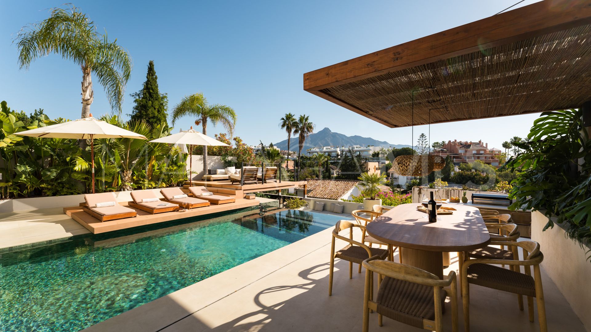 Nueva Andalucia, villa with 5 bedrooms for sale
