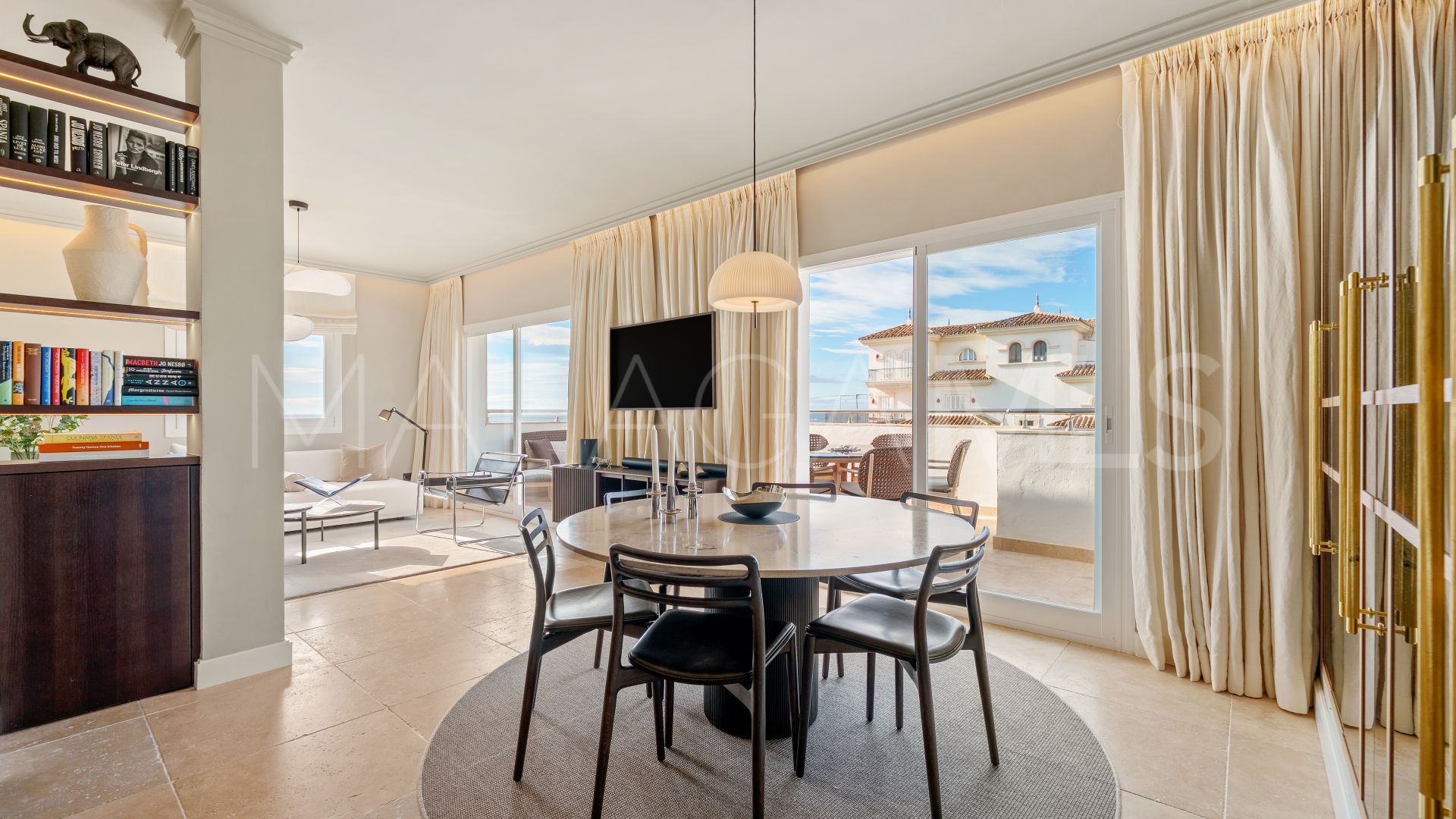 For sale Andalucia del Mar apartment with 2 bedrooms