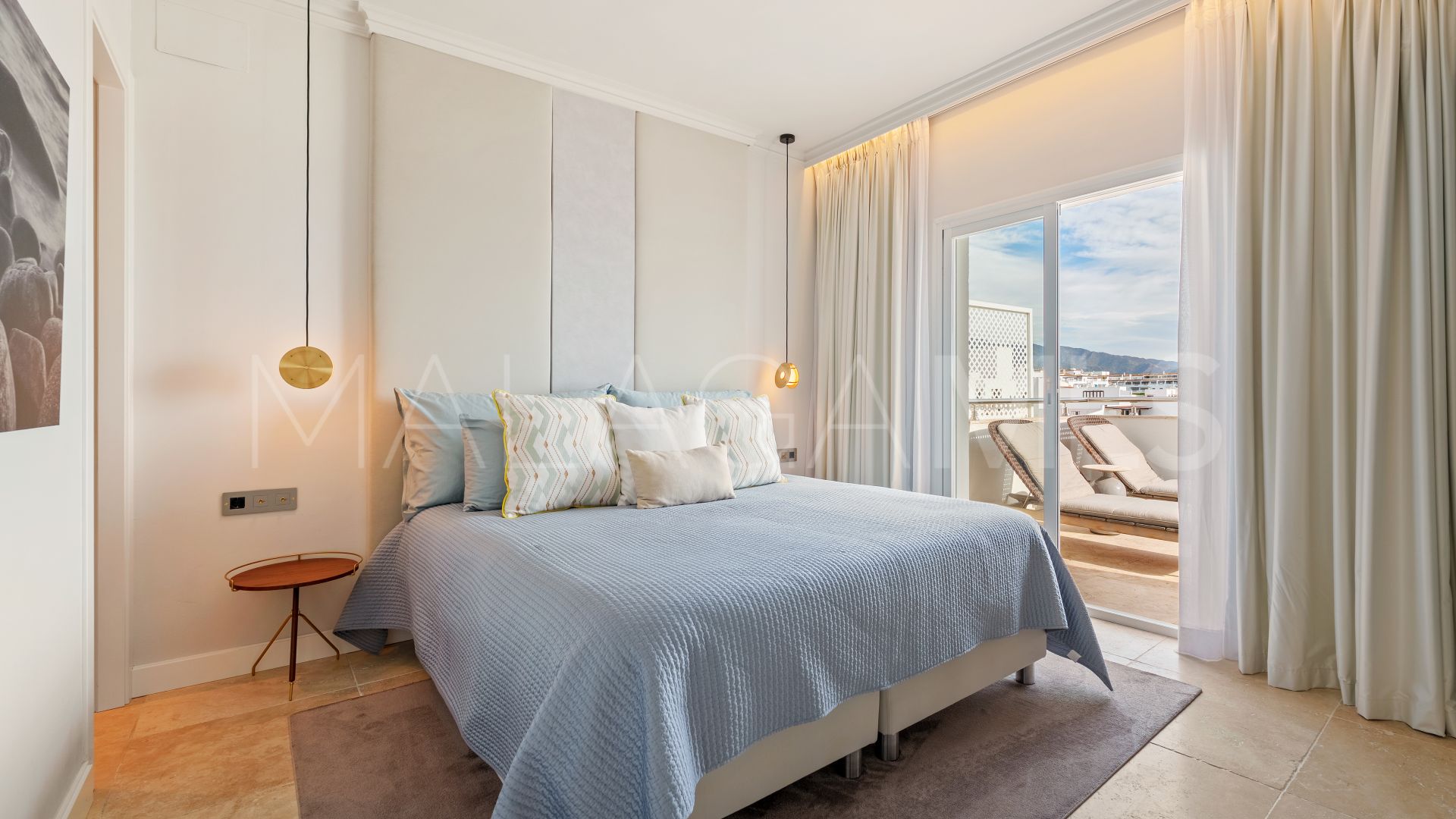 For sale Andalucia del Mar apartment with 2 bedrooms