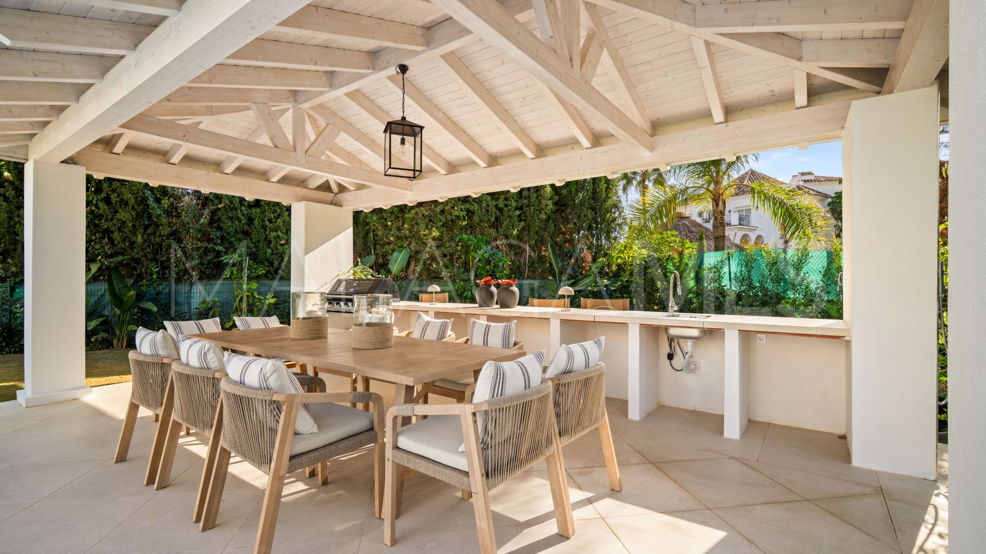 Villa for sale in Los Arqueros