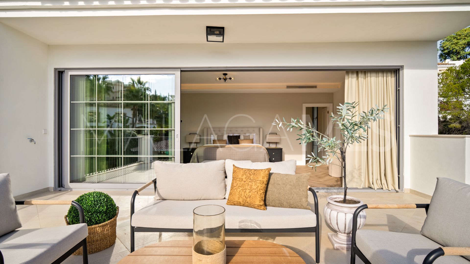 Villa for sale in Los Arqueros