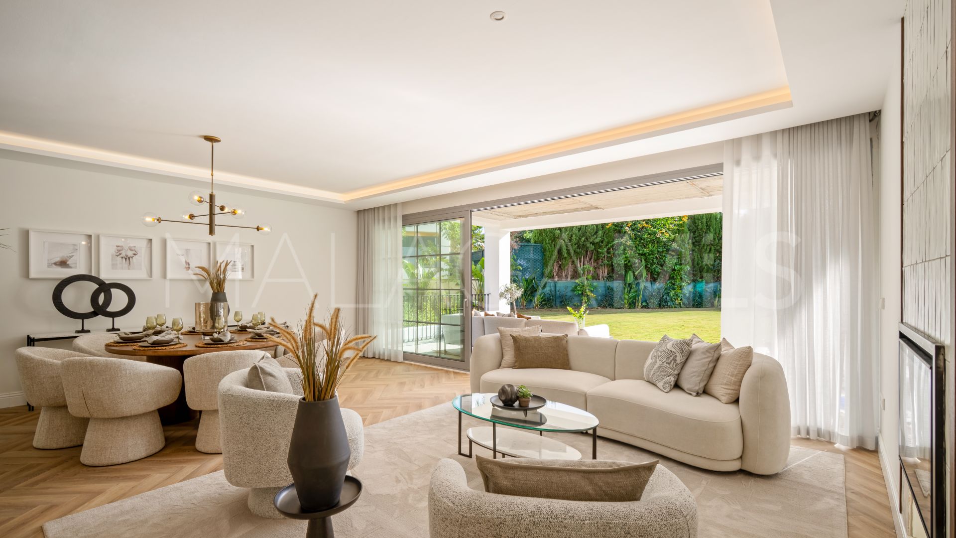 Villa for sale in Los Arqueros