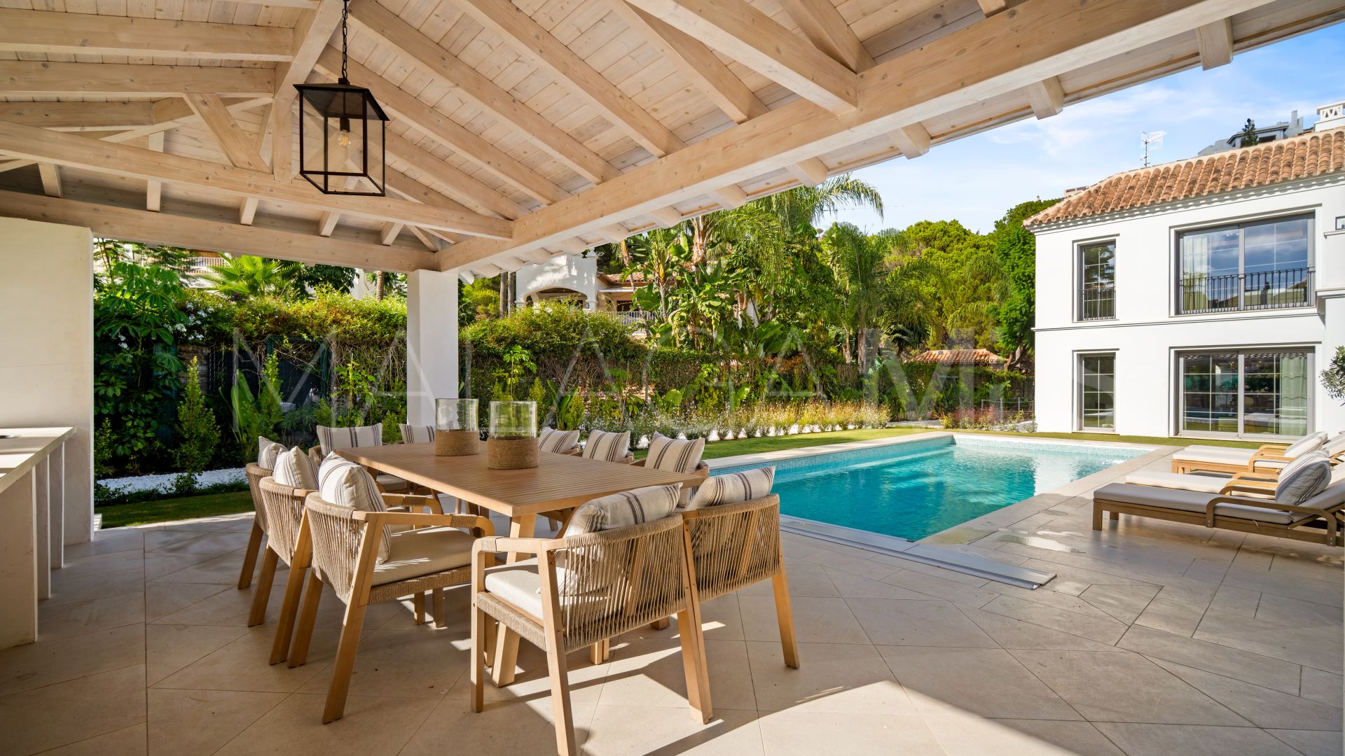 Villa for sale in Los Arqueros