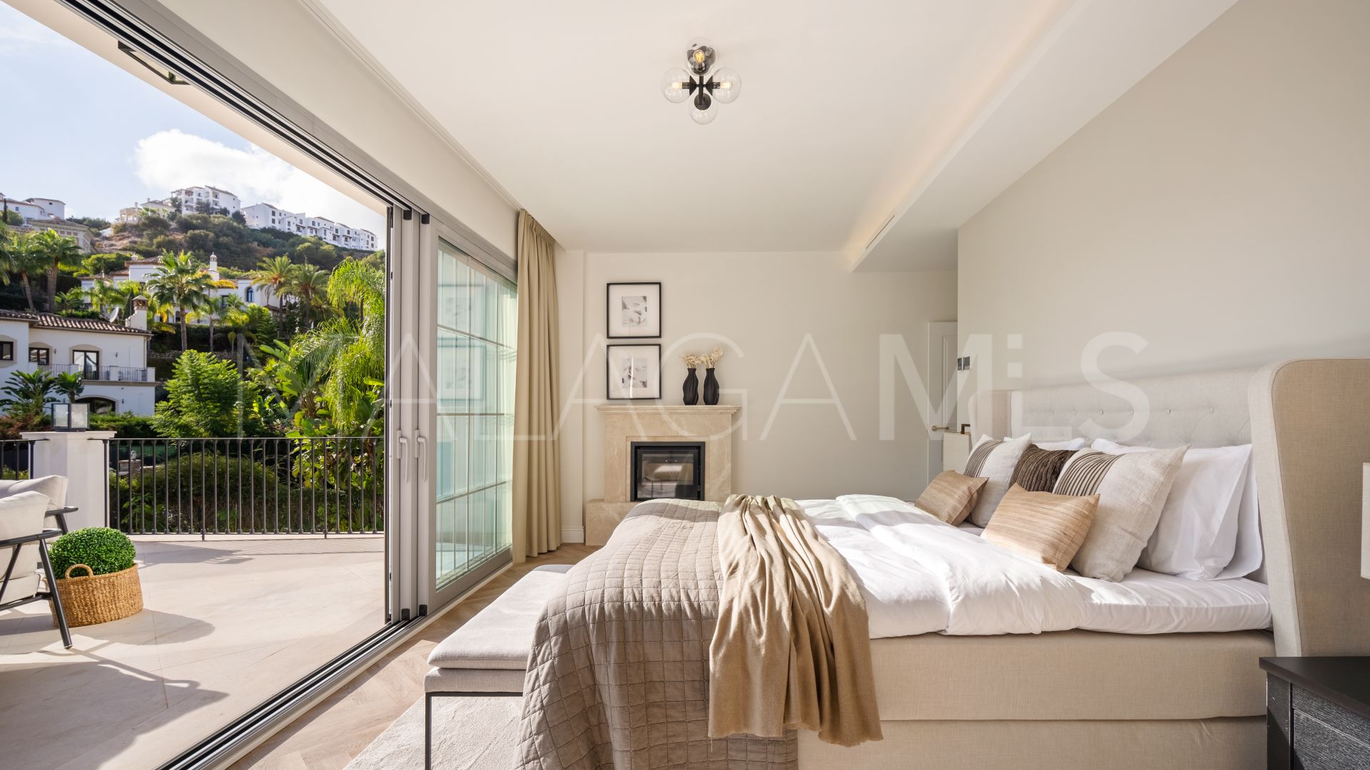 Villa for sale in Los Arqueros