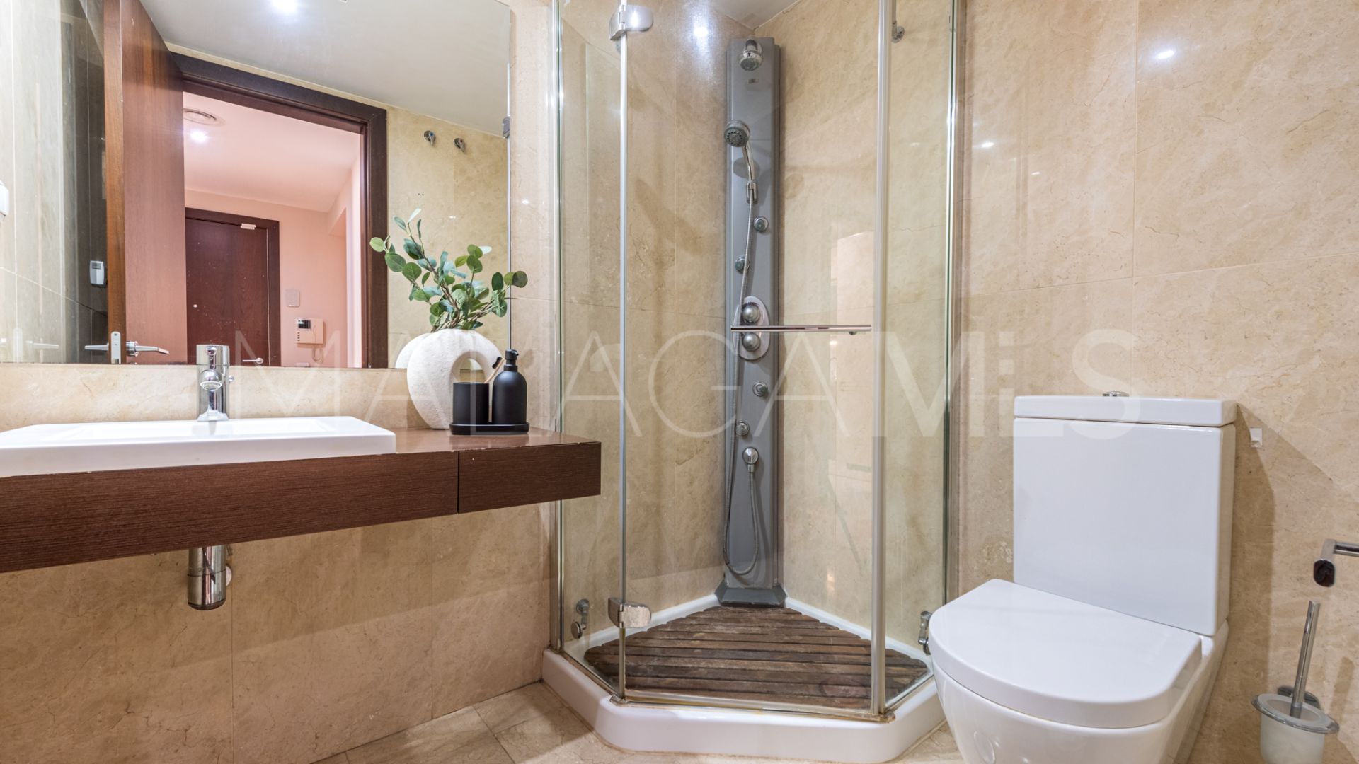 Se vende apartamento in Medina de Banús de 2 bedrooms