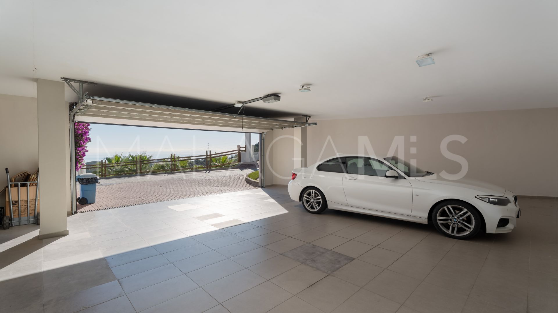 Villa for sale in Benahavis Hills Country Club