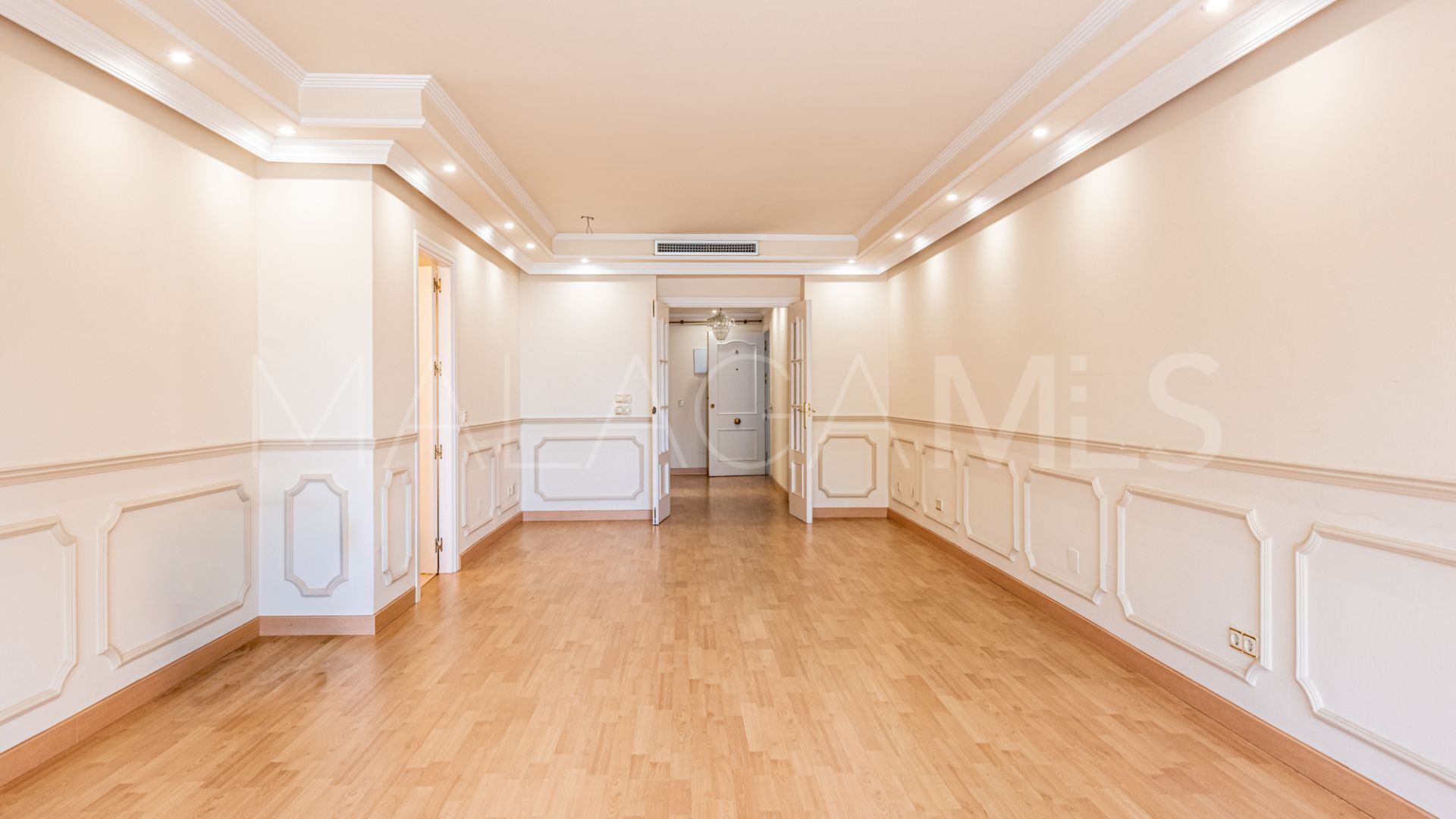 Wohnung for sale in Atrium