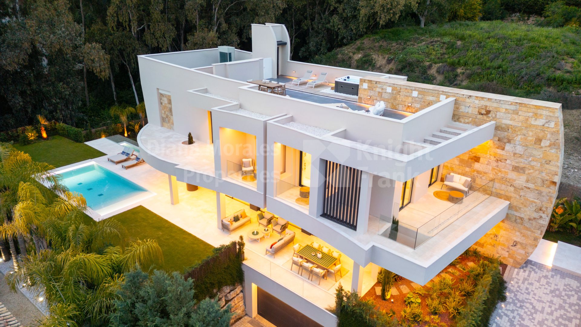 Villa Nara, contemporary design in La Cerquilla