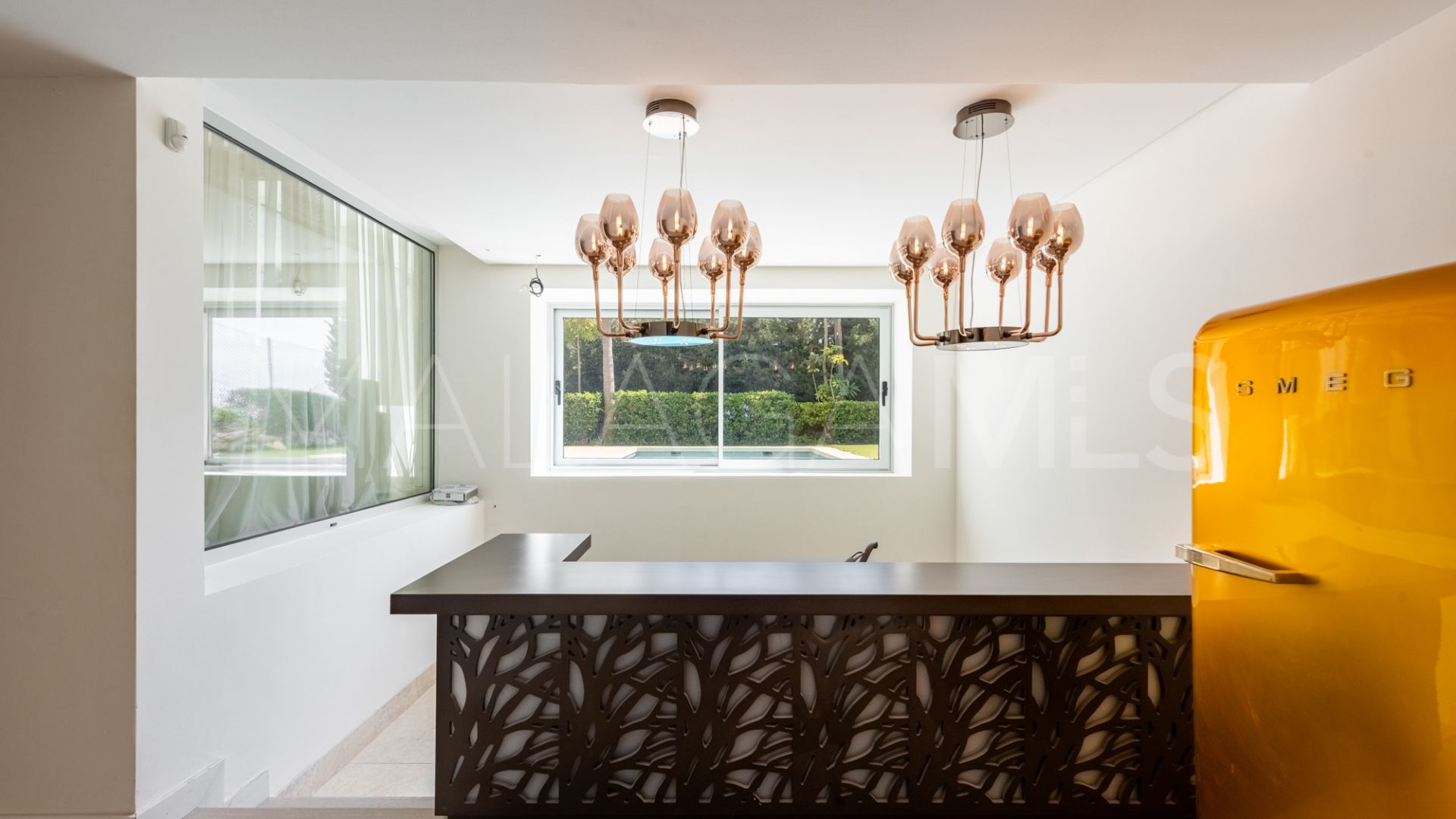 Villa for sale in Nueva Andalucia