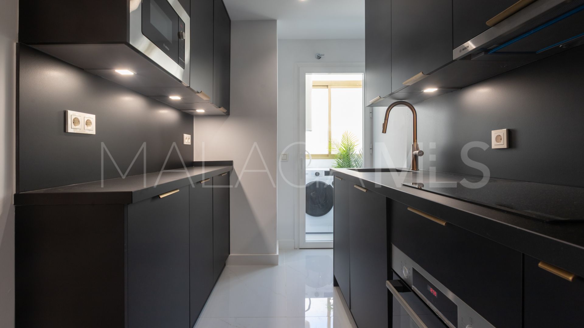 Appartement terrasse for sale in Marbella City