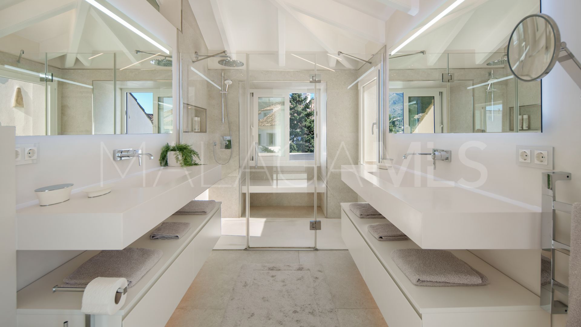 Duplex penthouse for sale in Monte Paraiso