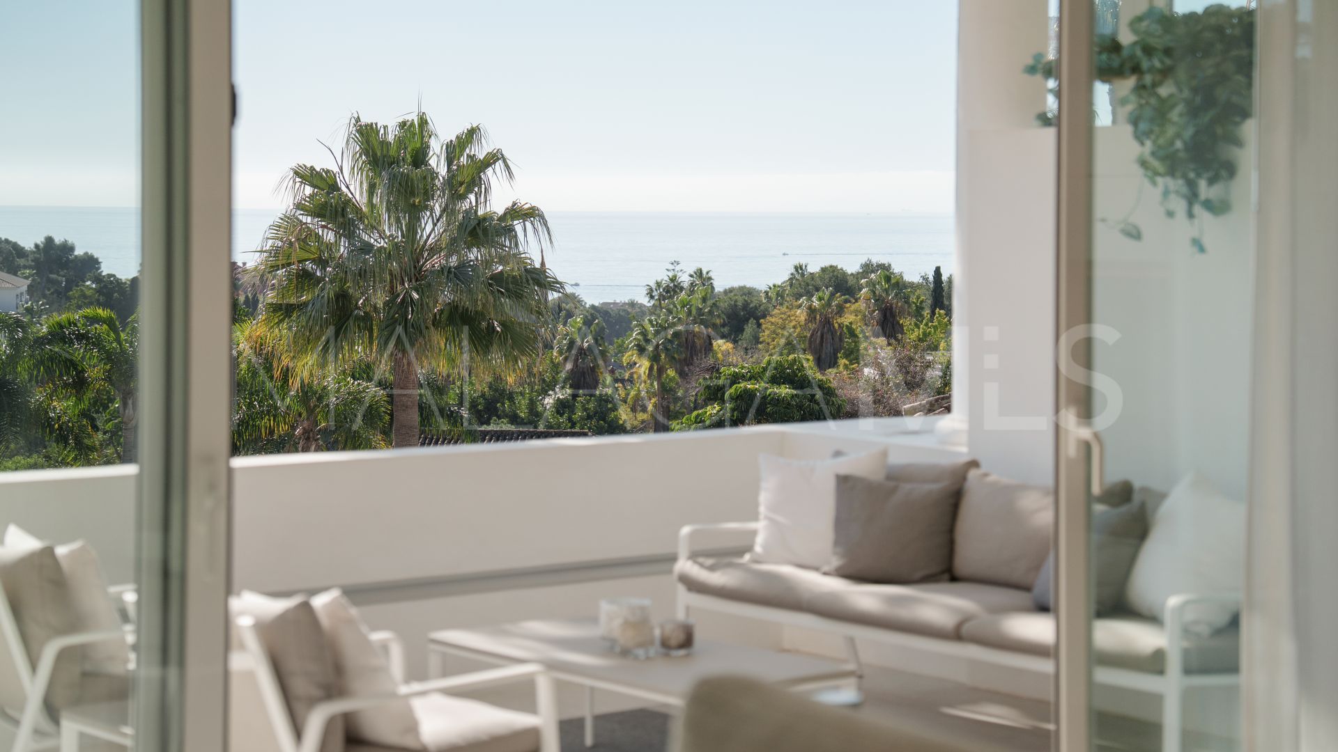 Duplex penthouse for sale in Monte Paraiso