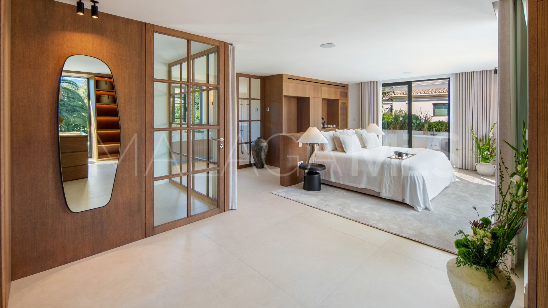 Villa for sale in Las Brisas