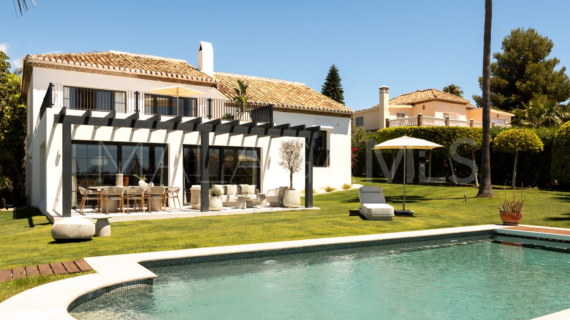 Villa for sale in Paraiso Alto