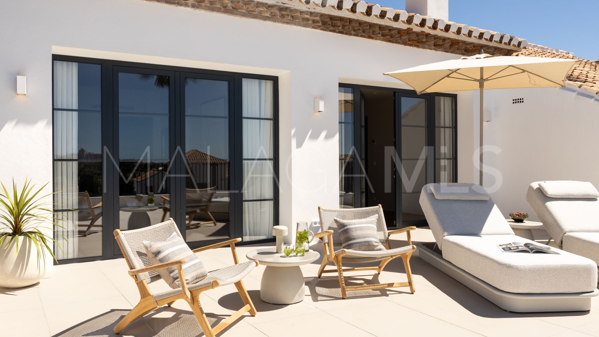 Villa for sale in Paraiso Alto