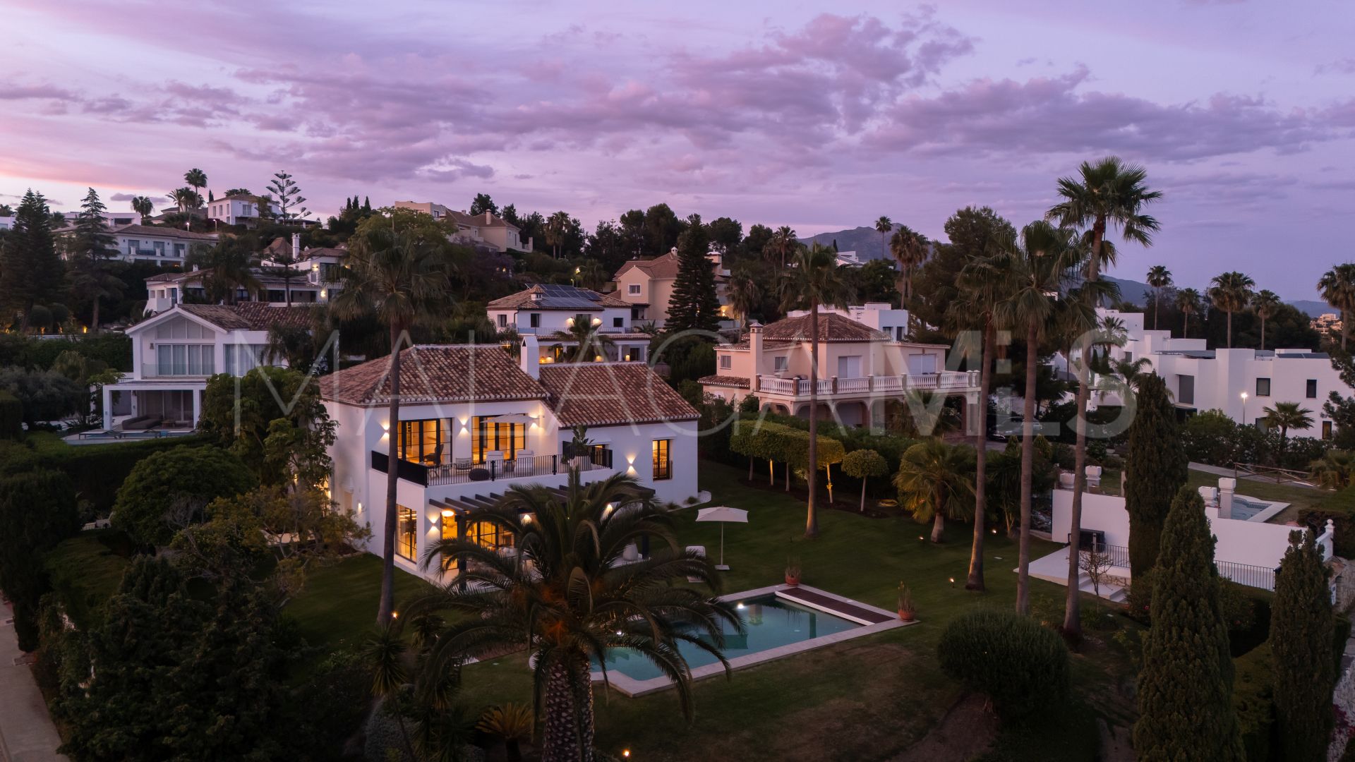 Villa for sale in Paraiso Alto