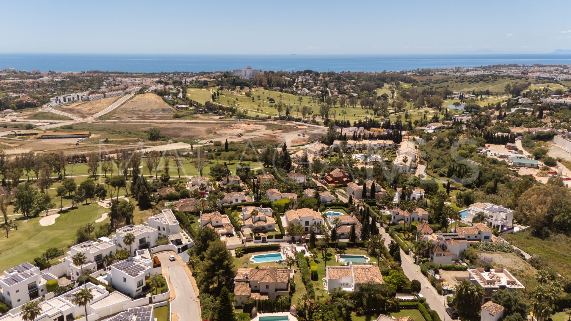 Villa for sale in Paraiso Alto