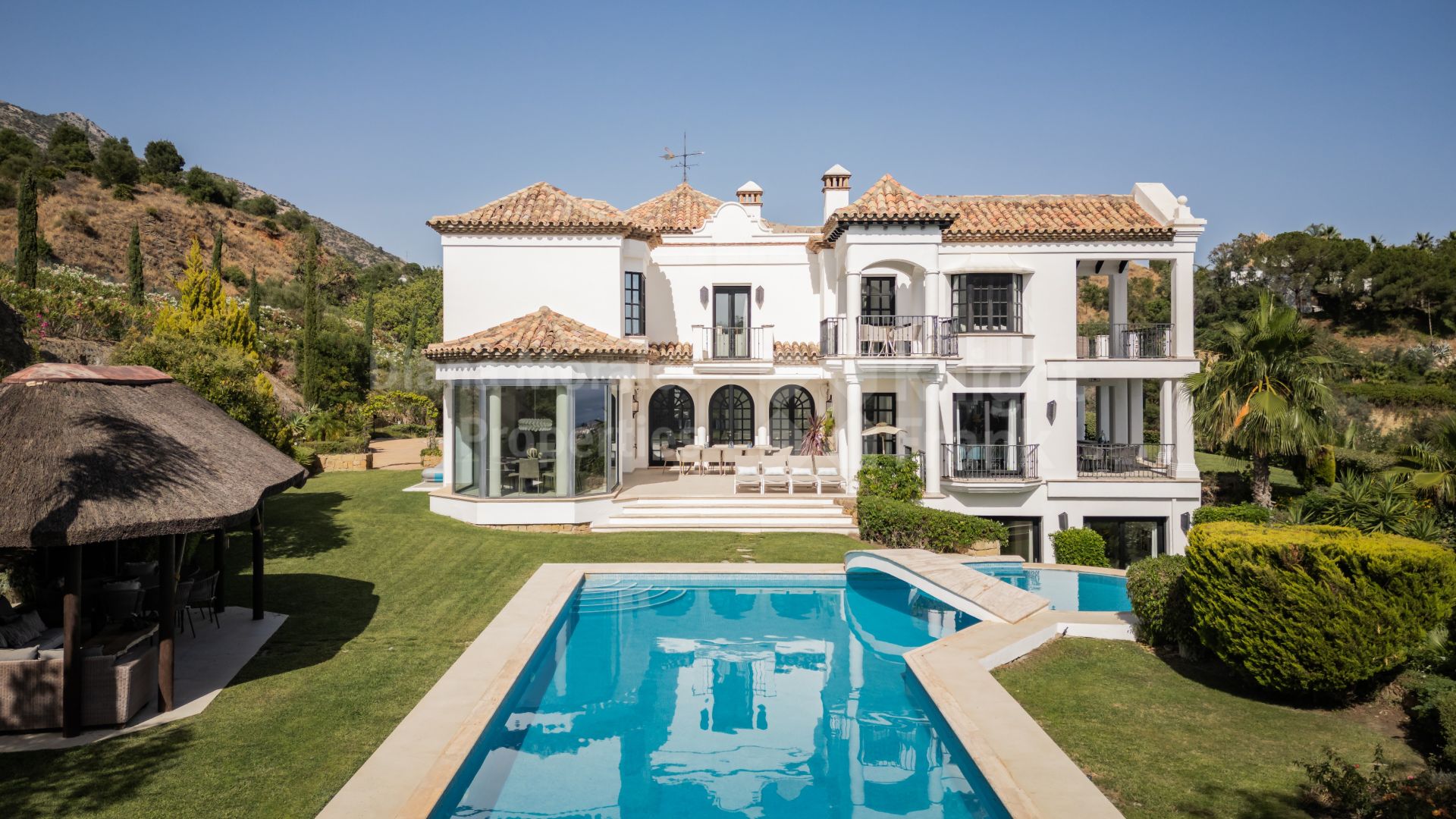 Wunderschöne Villa mit einzigartigem Charme im Marbella Hill Club