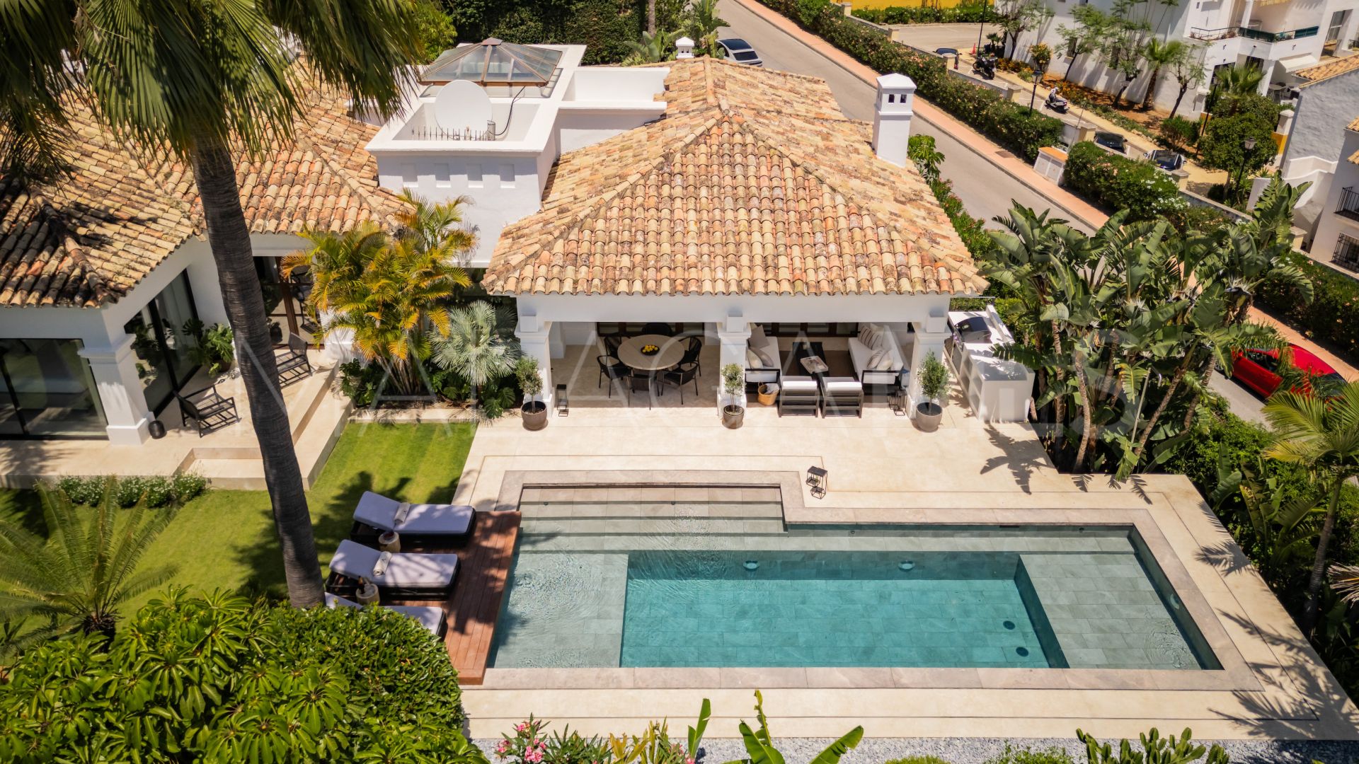 Villa for sale in Bellevue