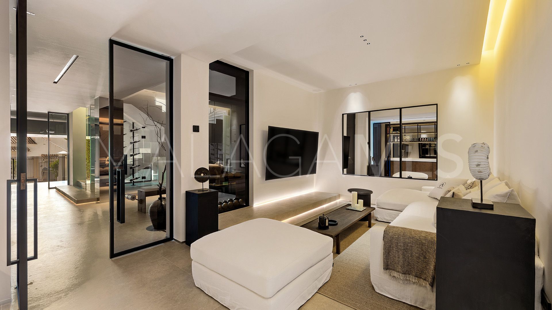 Villa for sale in Bellevue
