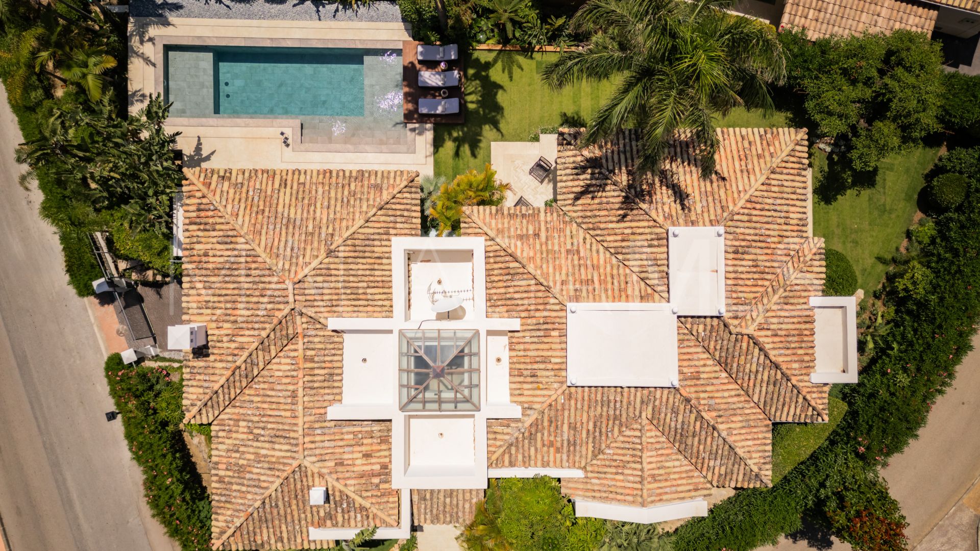 Villa for sale in Bellevue