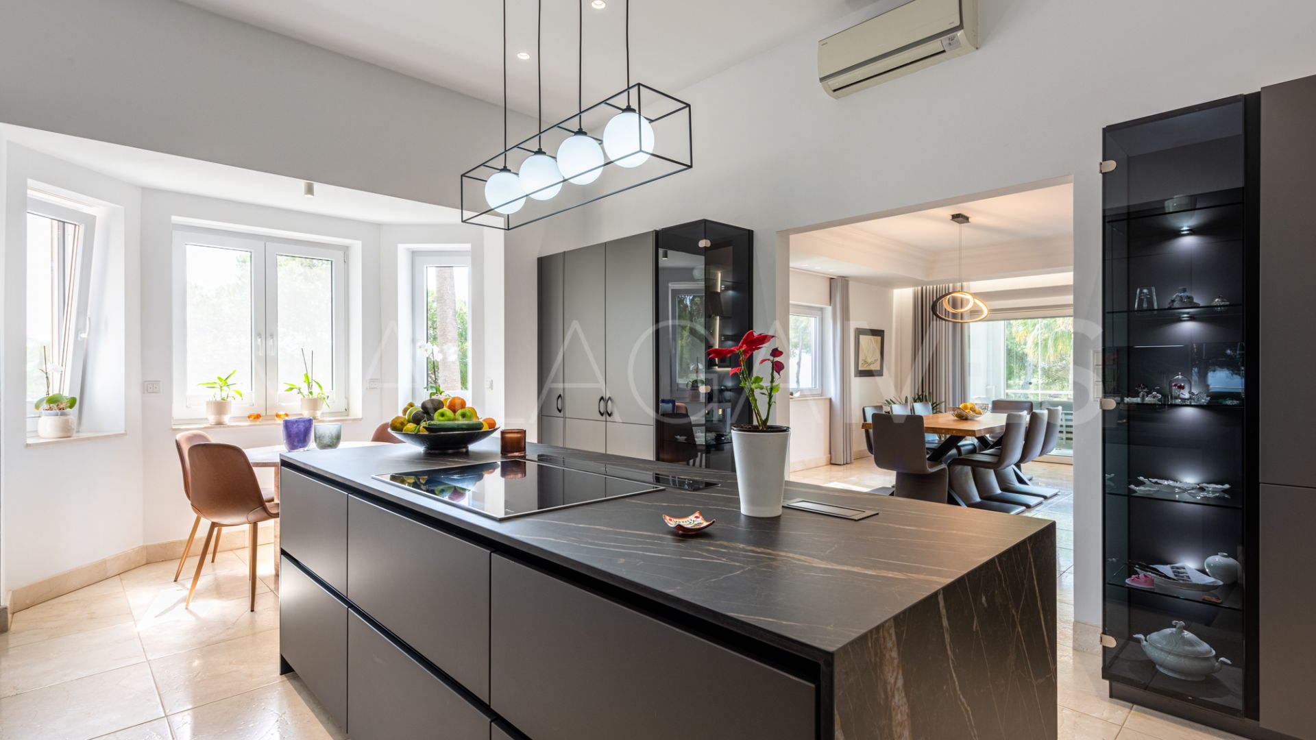Villa for sale in Hacienda las Chapas