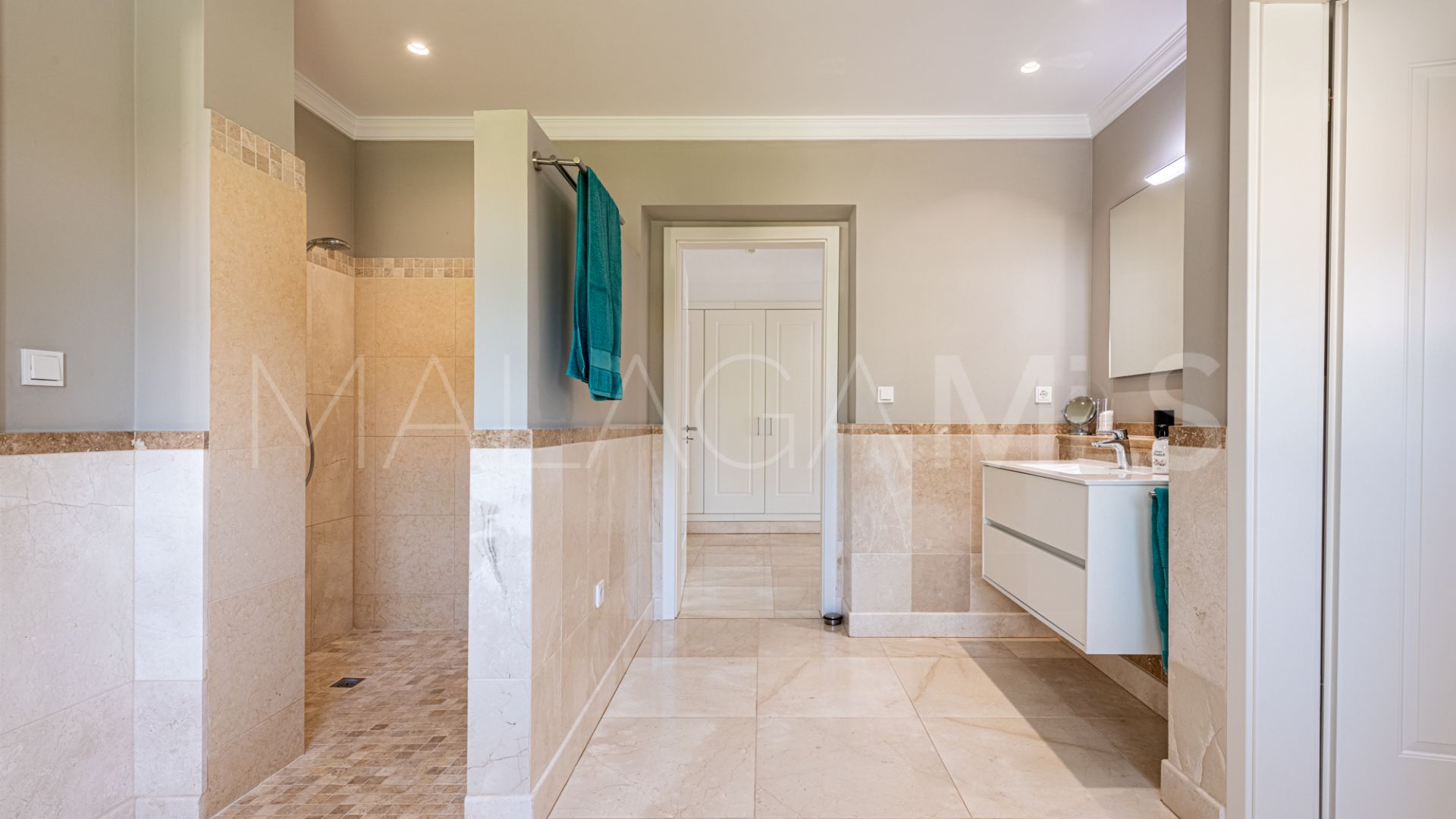 Villa for sale in Hacienda las Chapas