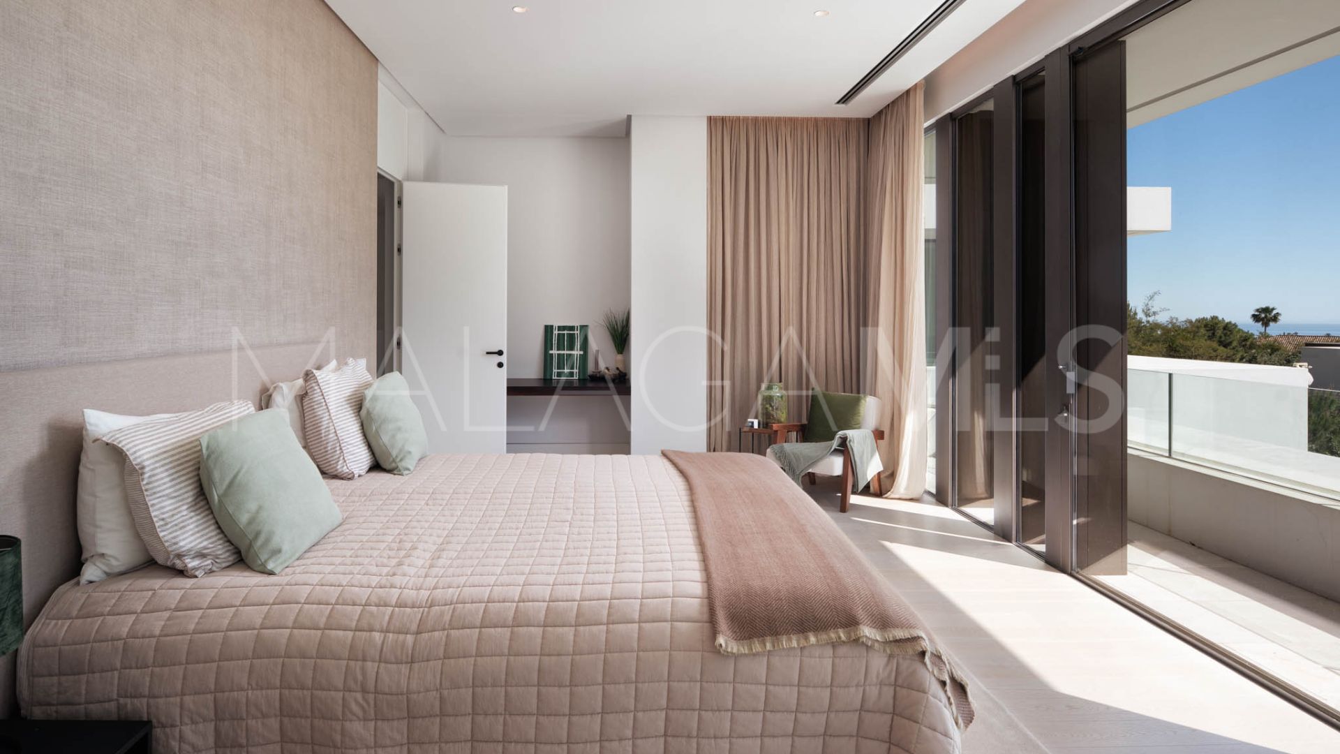 Villa for sale in La Reserva de Alcuzcuz