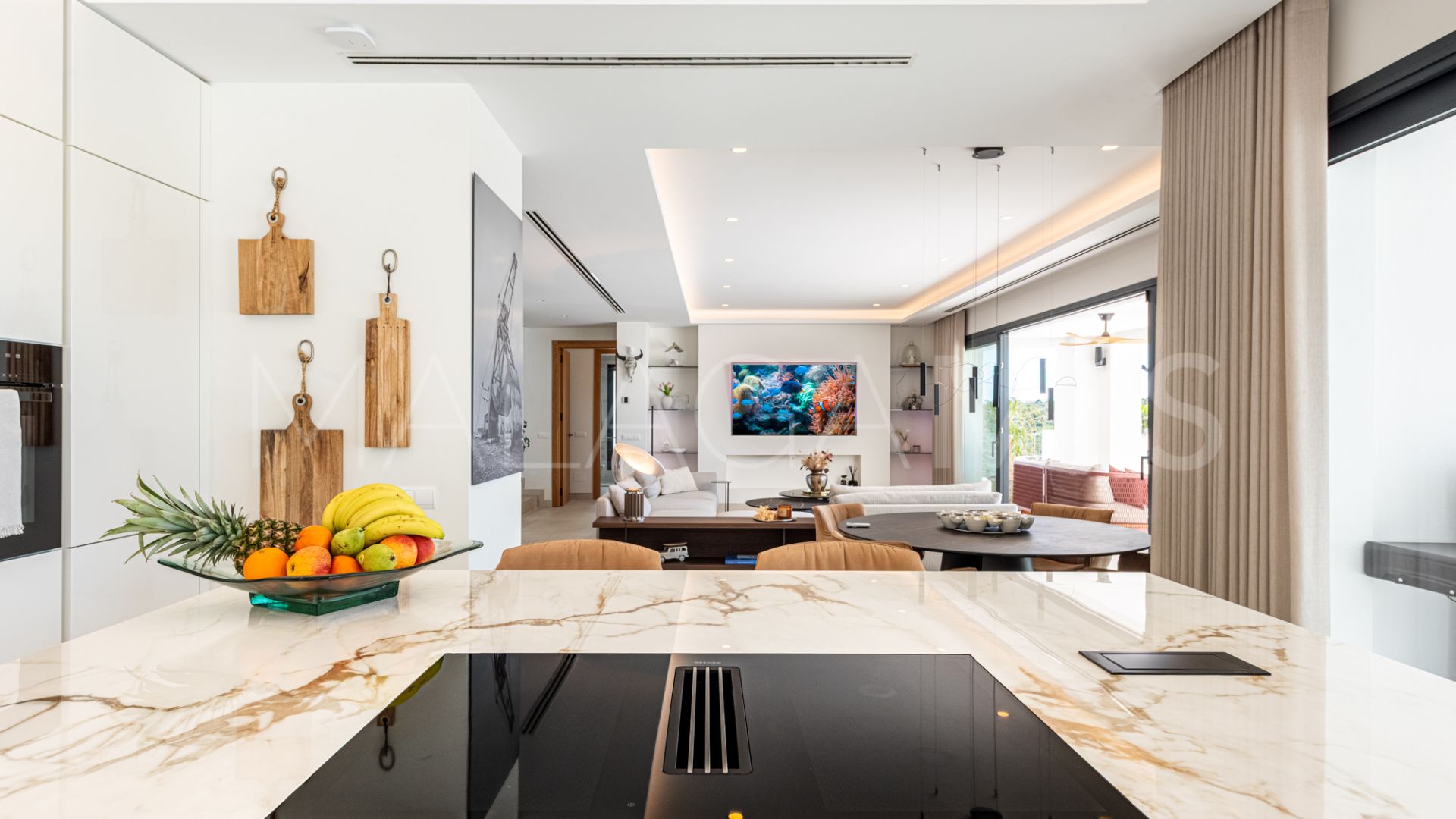 Villa for sale in Casares