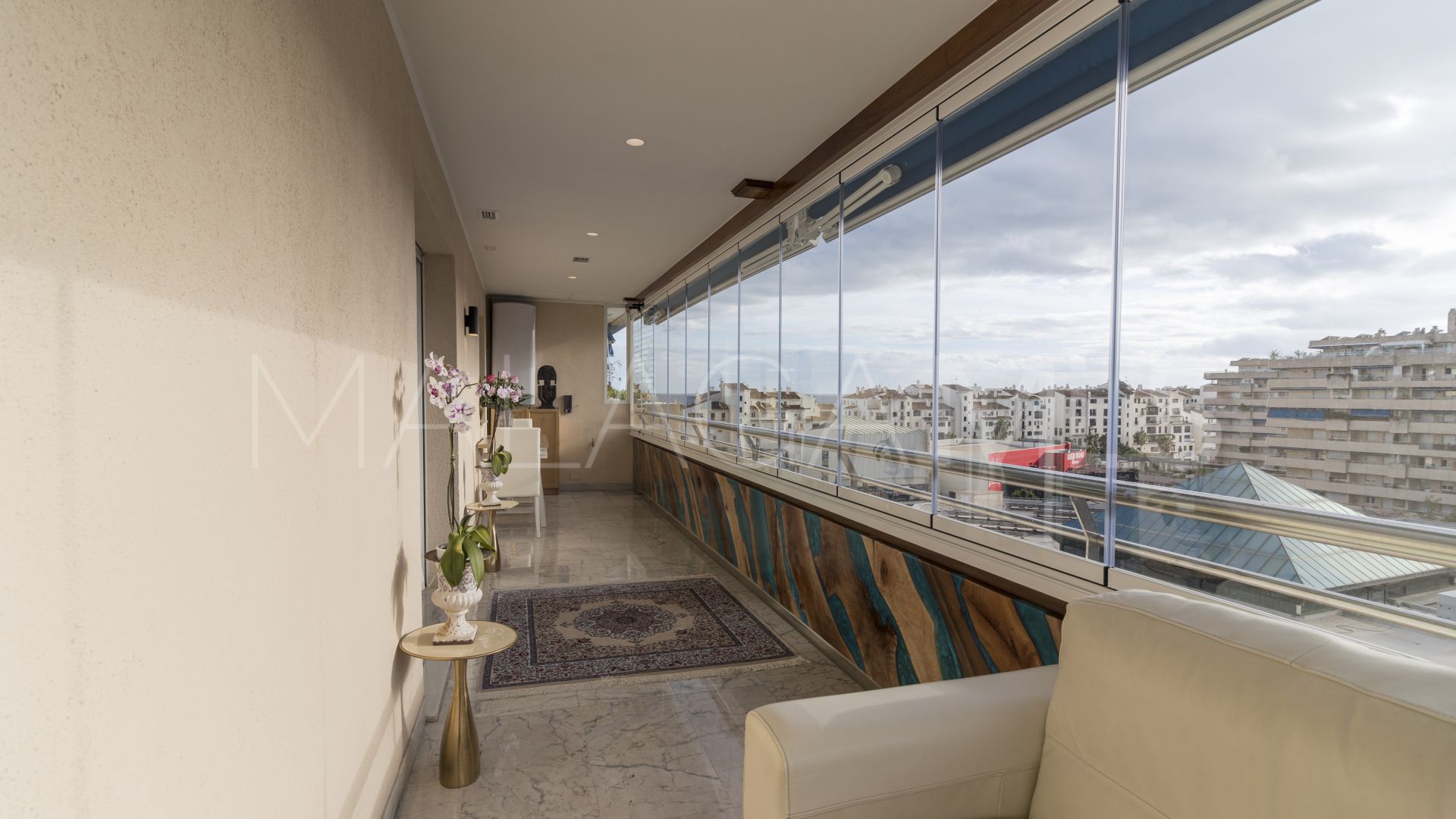 Se vende apartamento in Marina Banus de 2 bedrooms