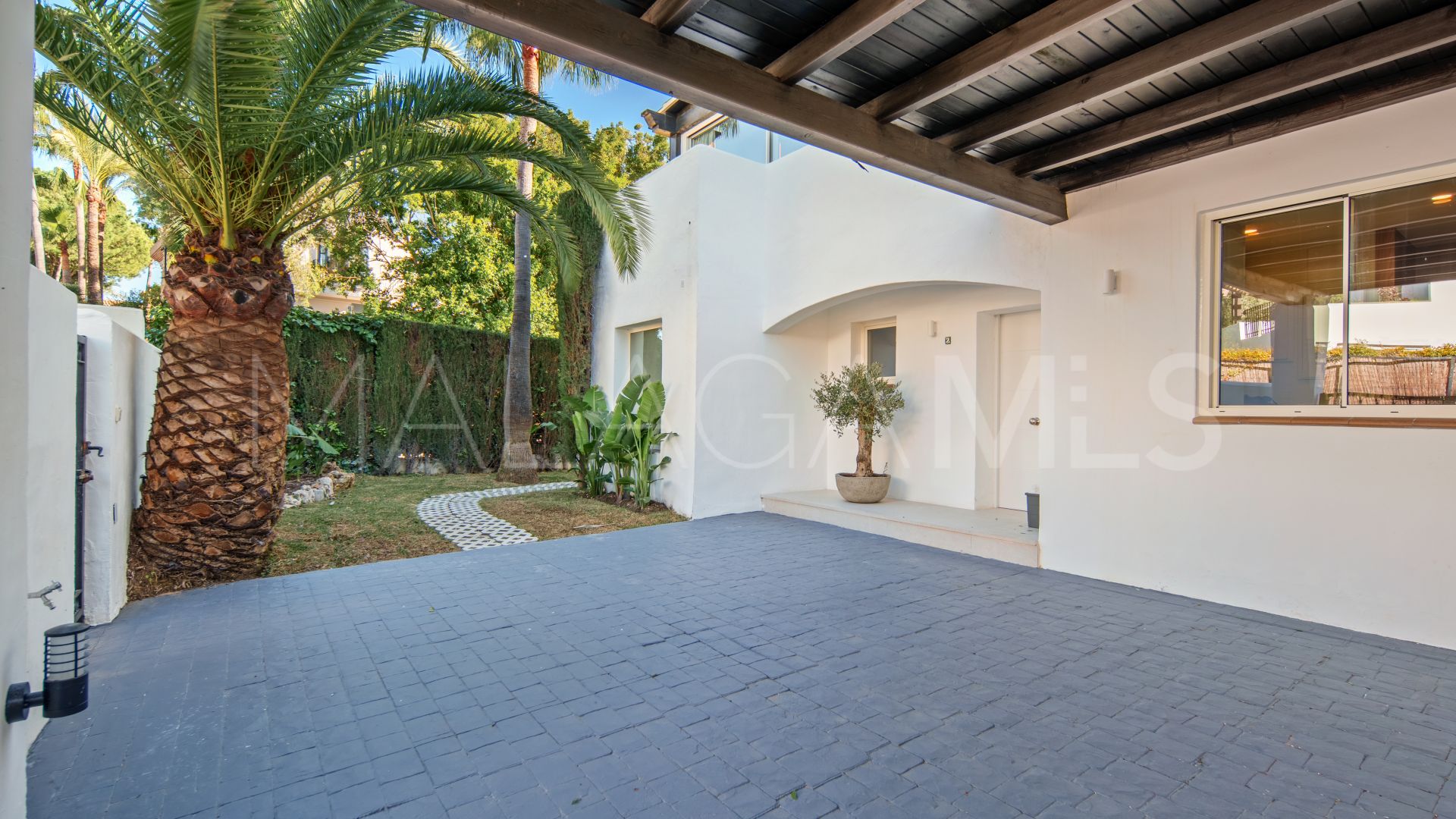 Villa jumelée for sale in Altos de Salamanca