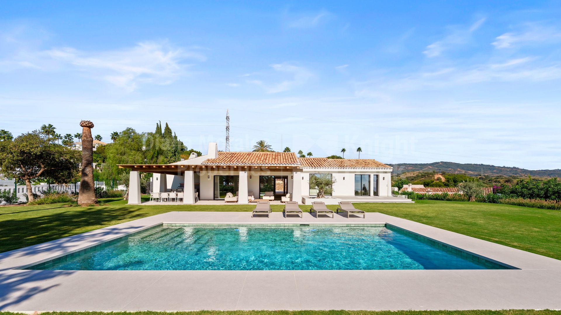 El Rosario, Villa La Serena, viel Platz, Ruhe und freie Aussicht auf einem außergewöhnlichen Grundstück in Marbella