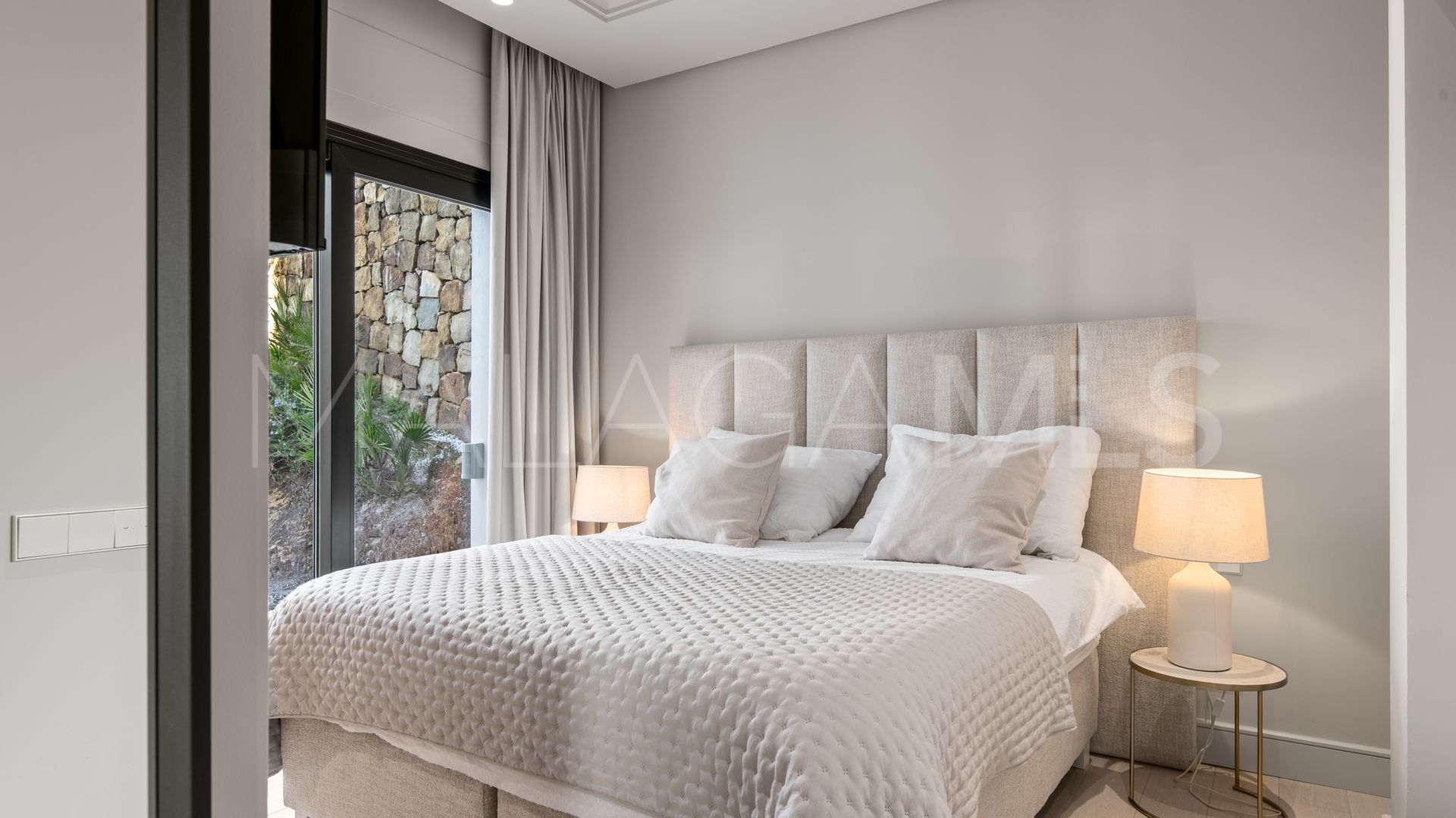 5 bedrooms villa for sale in El Paraiso