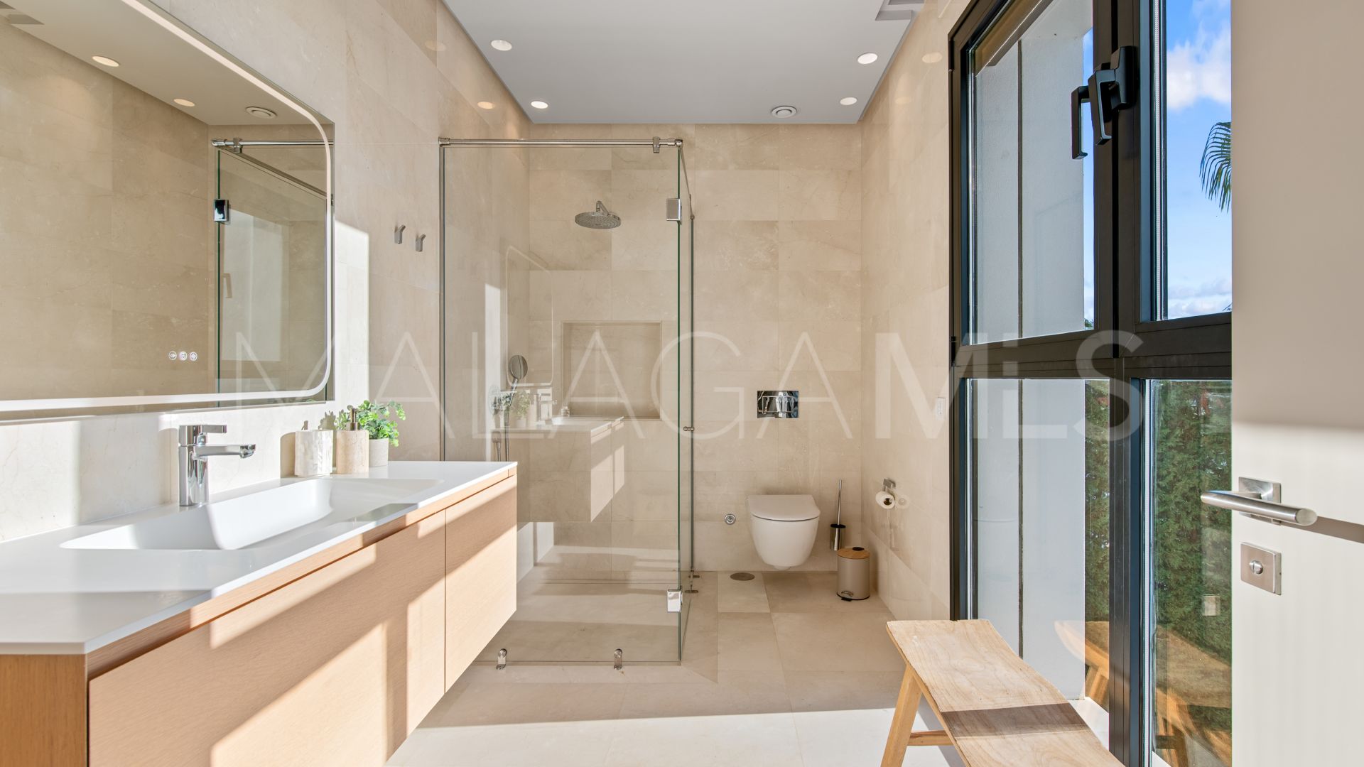 5 bedrooms villa for sale in El Paraiso