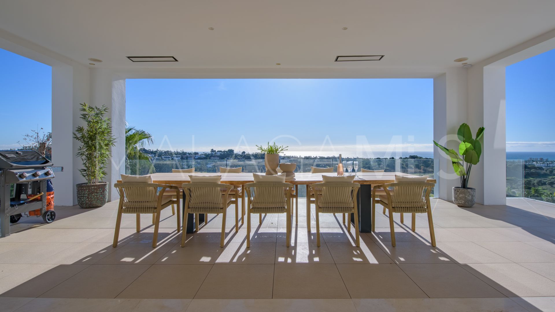 5 bedrooms villa for sale in El Paraiso